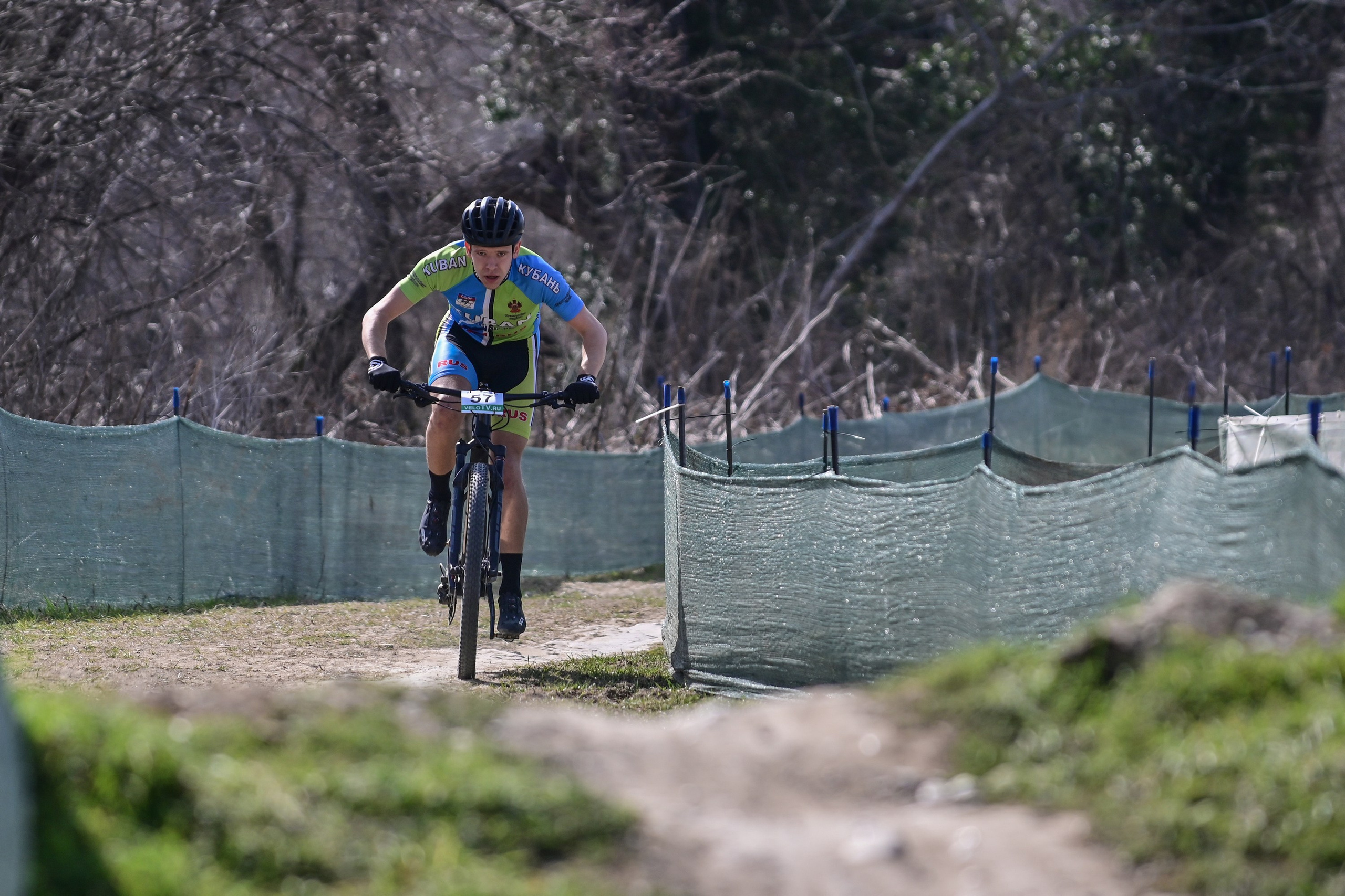 Маунтинбайк, кросс-кантри в Архипо-Осиповке 16 марта 2025. Спортивный фотограф, фотожурналист Павел Ларькин