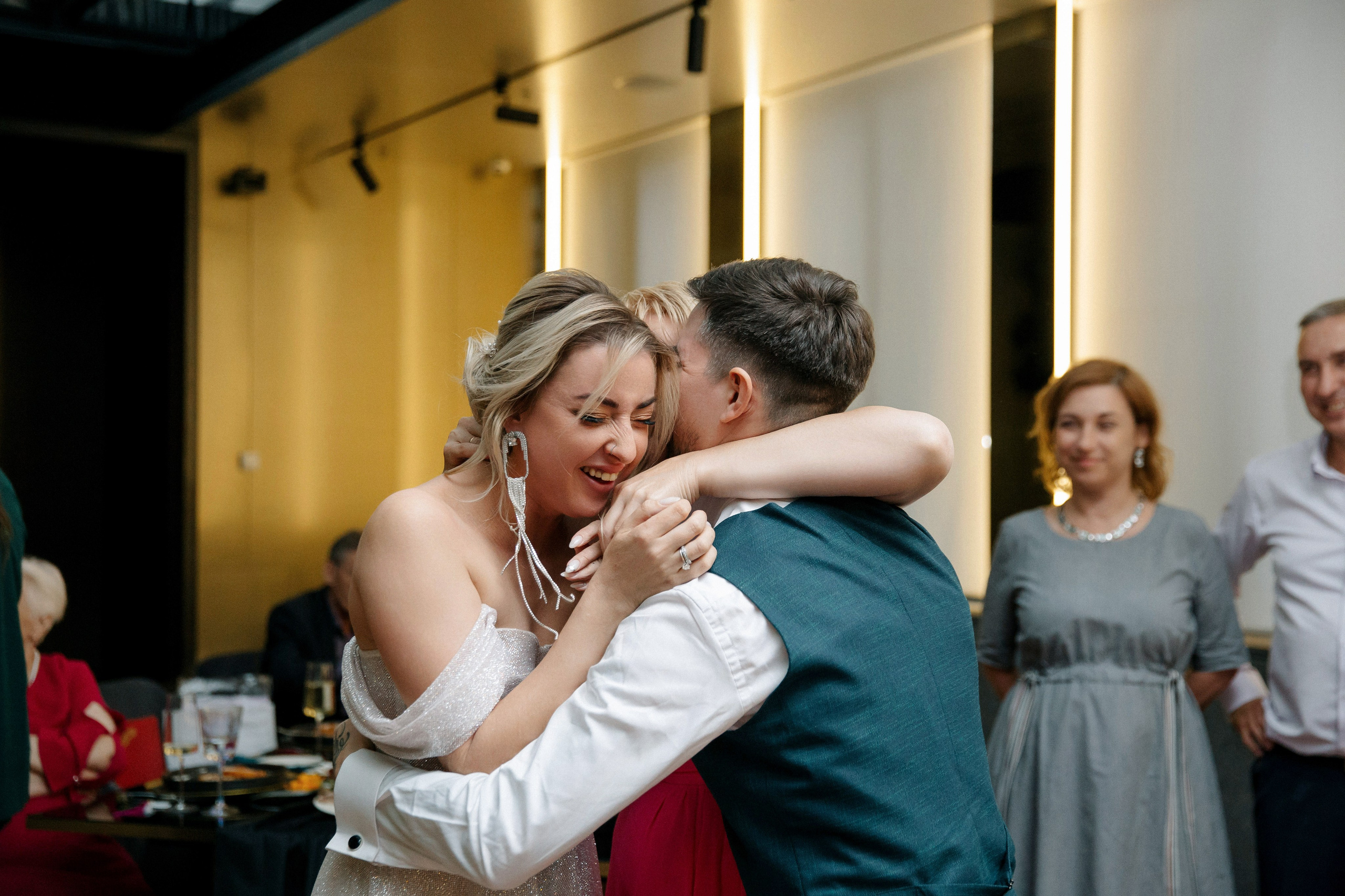 Неоновая свадьба. Свадебный фотограф в Санкт-Петербурге Вика Стукачева