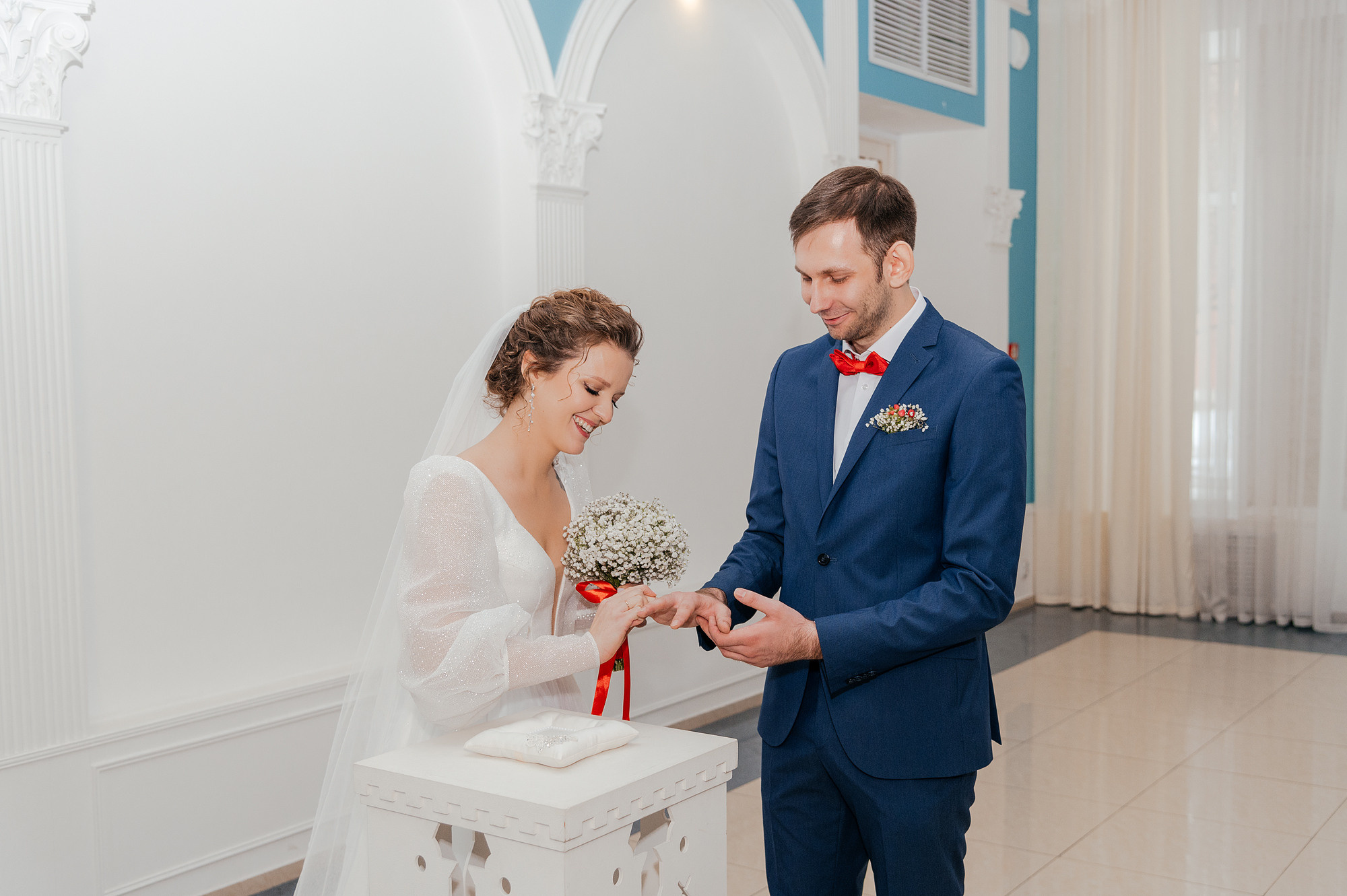 Свадебная фотосессия Даши и Ильи в отеле. Свадебный и индивидуальный фотограф Никита Роут | Москва