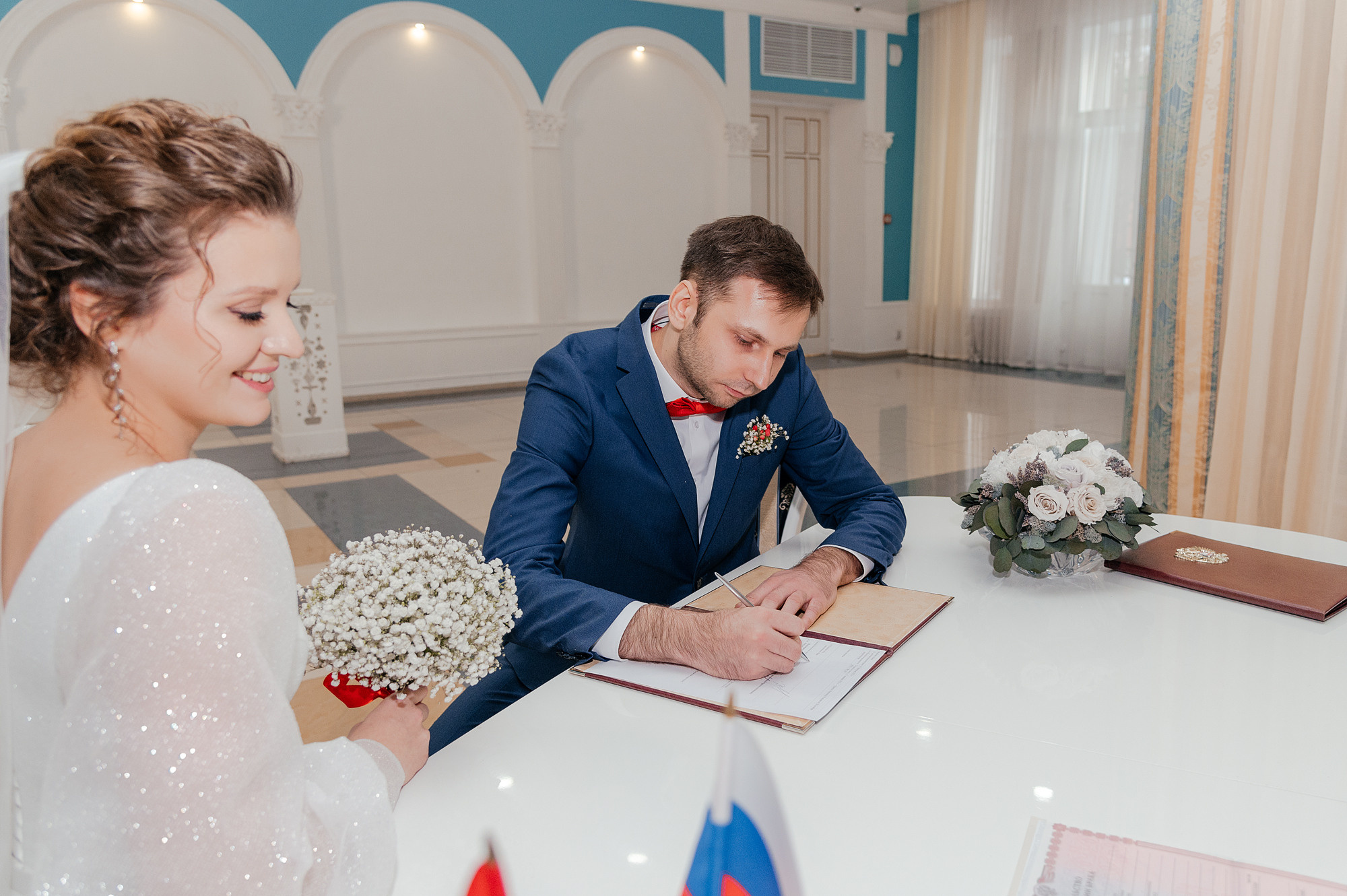 Свадебная фотосессия Даши и Ильи в отеле. Свадебный и индивидуальный фотограф Никита Роут | Москва