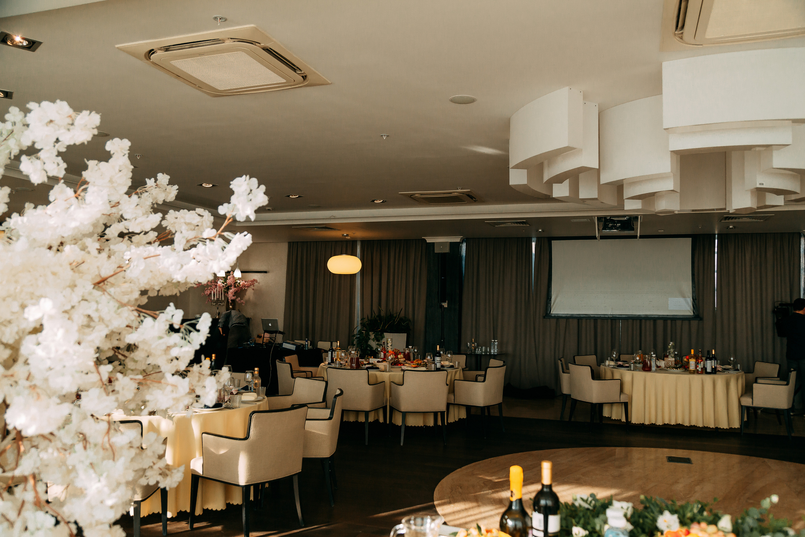 В ботаническом саду. Свадебный Семейный Репортажный фотограф в Москве