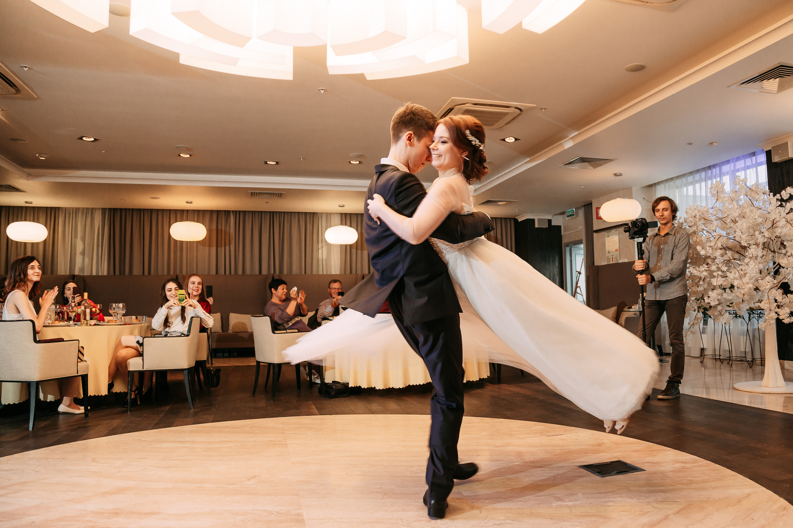 В ботаническом саду. Свадебный Семейный Репортажный фотограф в Москве