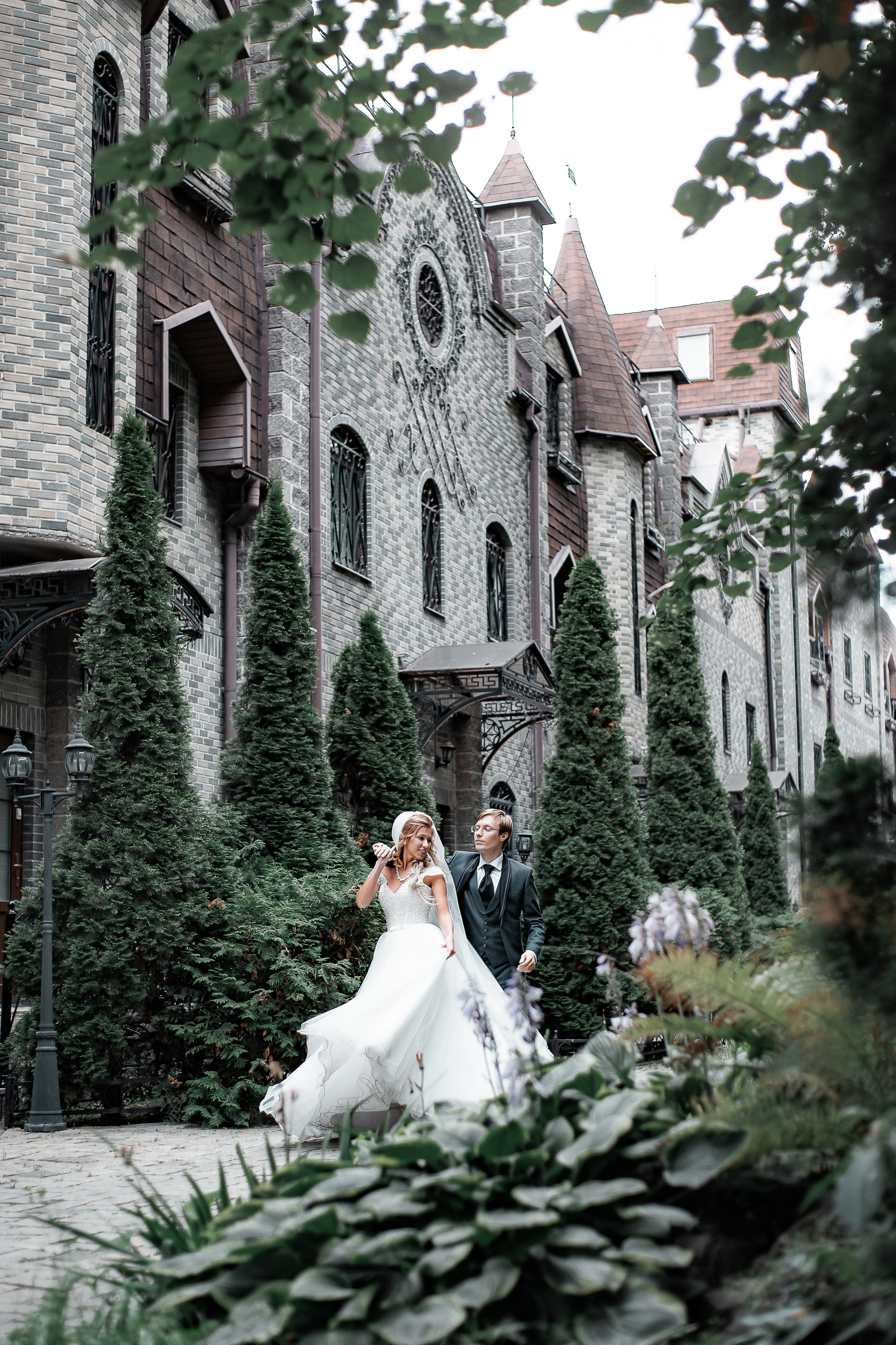 Свадьба в замке. Свадебный Семейный Репортажный фотограф в Москве