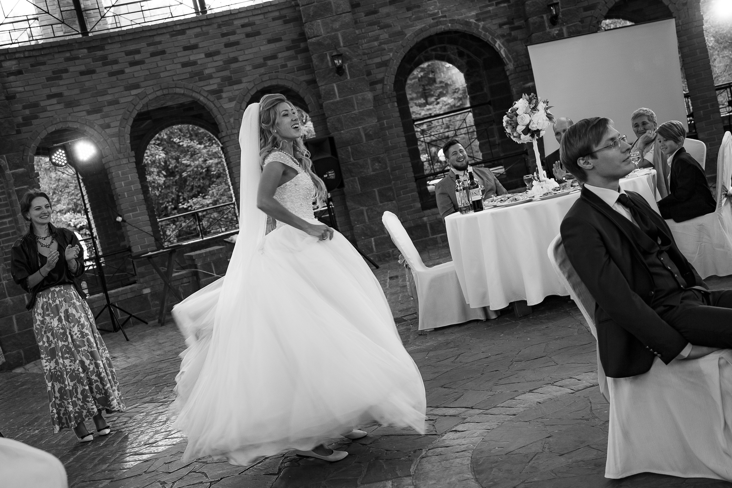 Свадьба в замке. Свадебный Семейный Репортажный фотограф в Москве