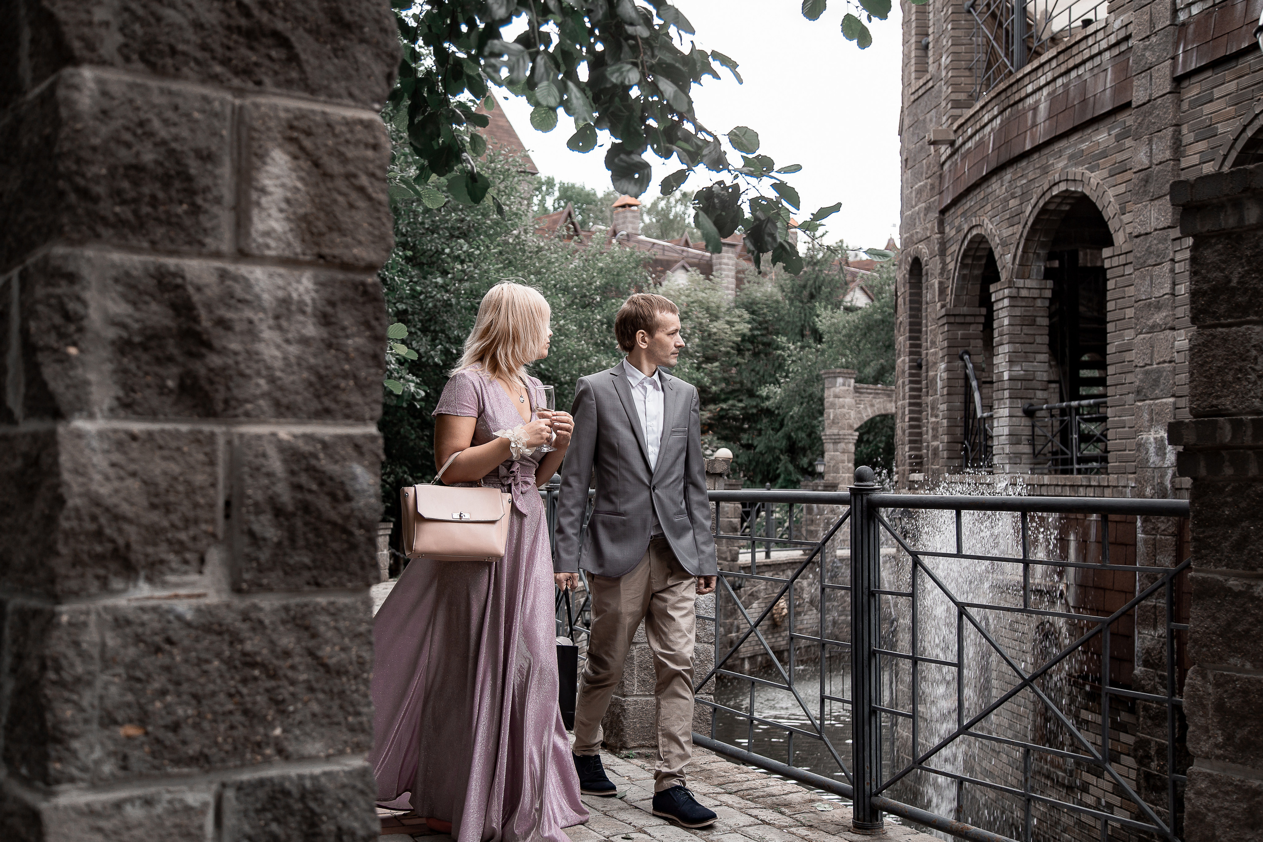 Свадьба в замке. Свадебный Семейный Репортажный фотограф в Москве