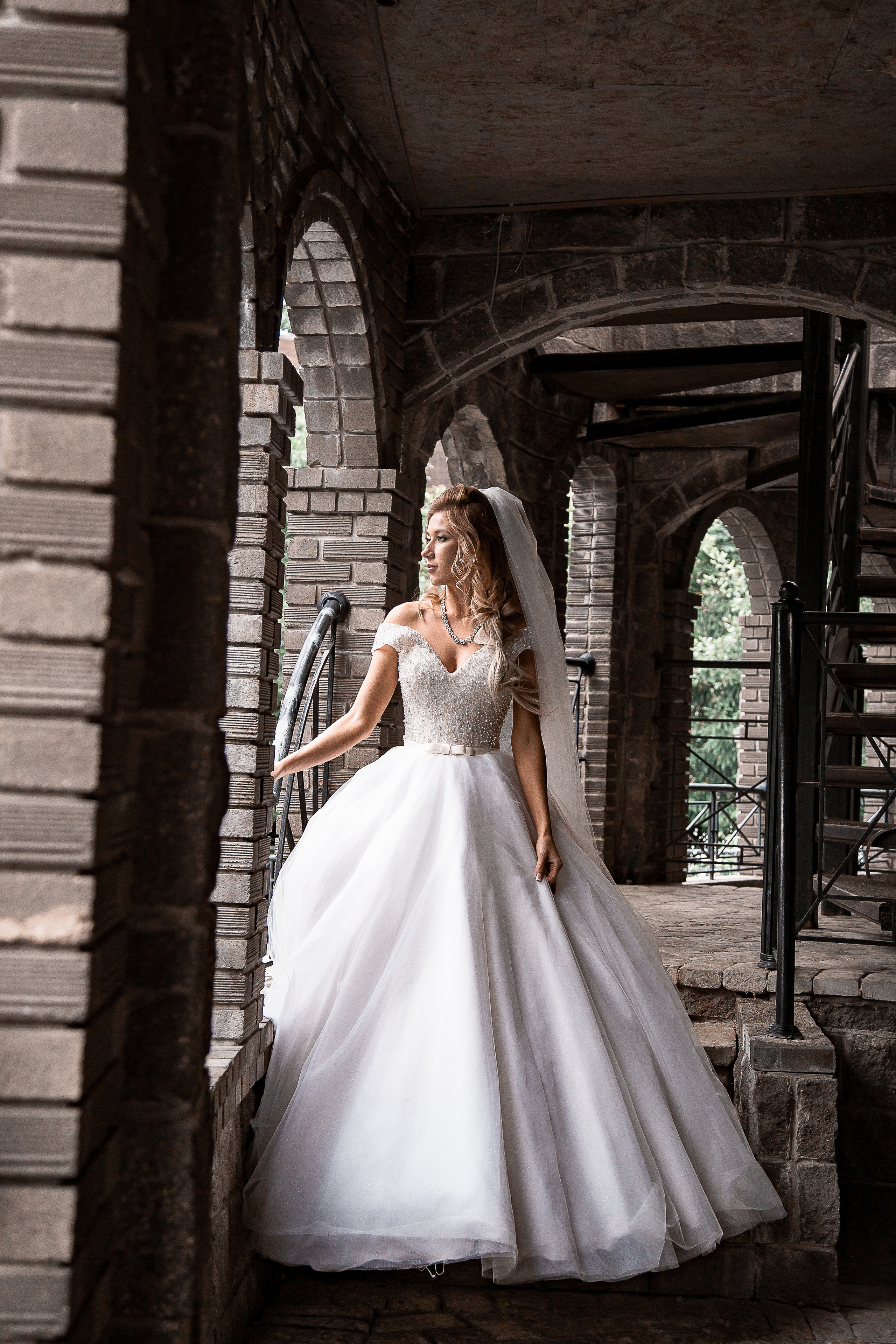 Свадьба в замке. Свадебный Семейный Репортажный фотограф в Москве