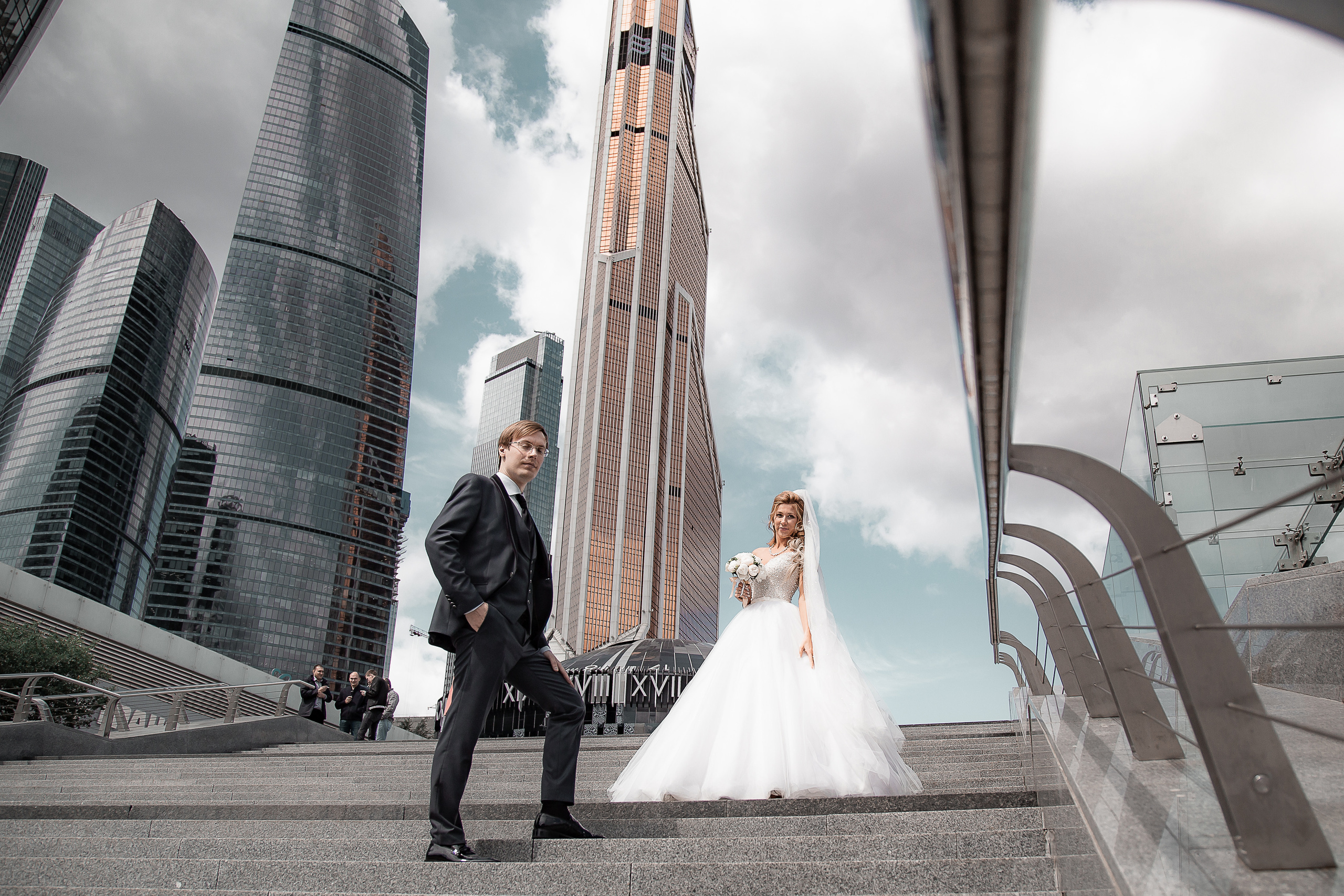 Свадьба в замке. Свадебный Семейный Репортажный фотограф в Москве