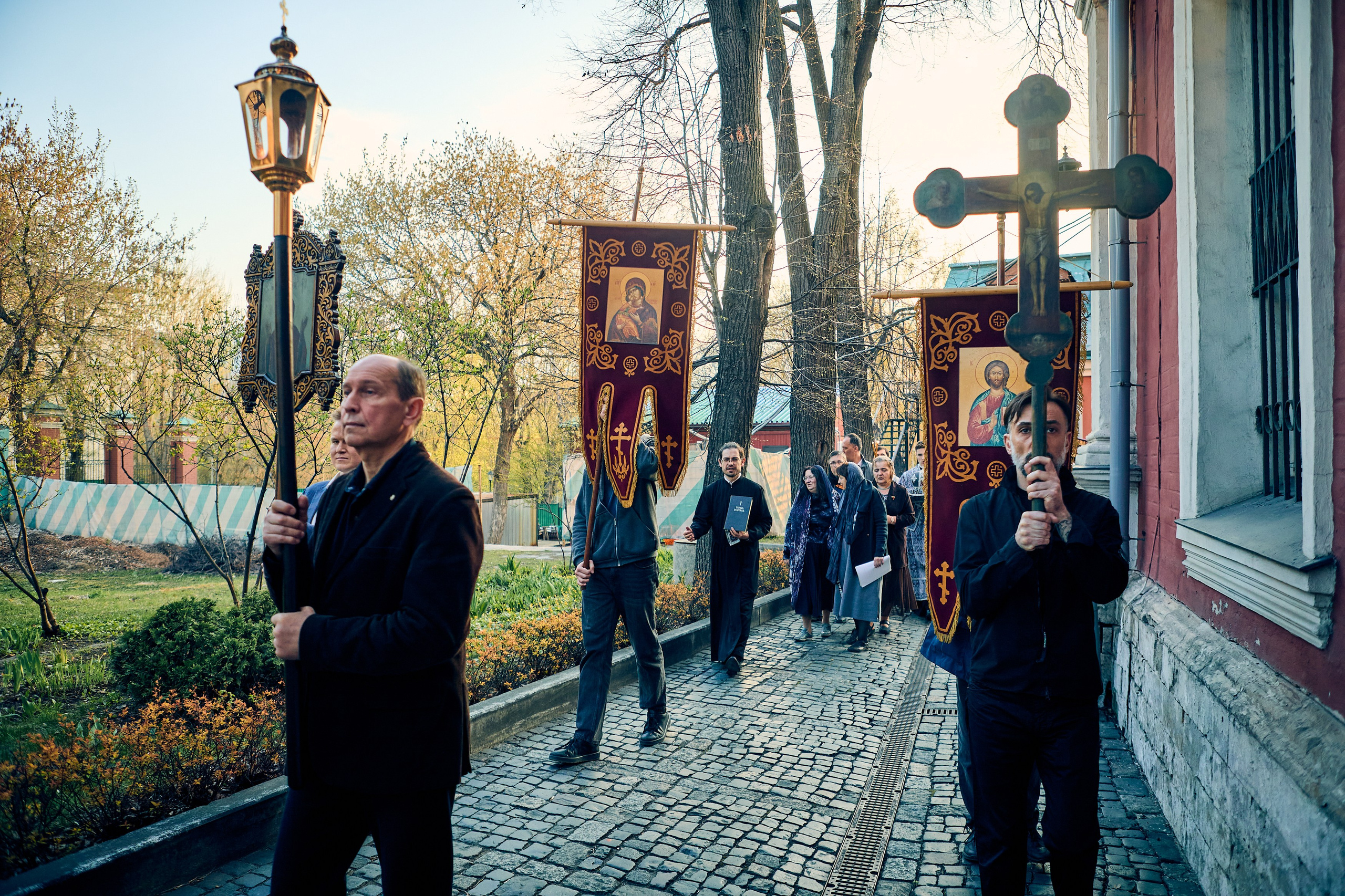Утреня. Погребение Спасителя. DMITRY MOISEENKO — фотограф, художник, топ-стилист