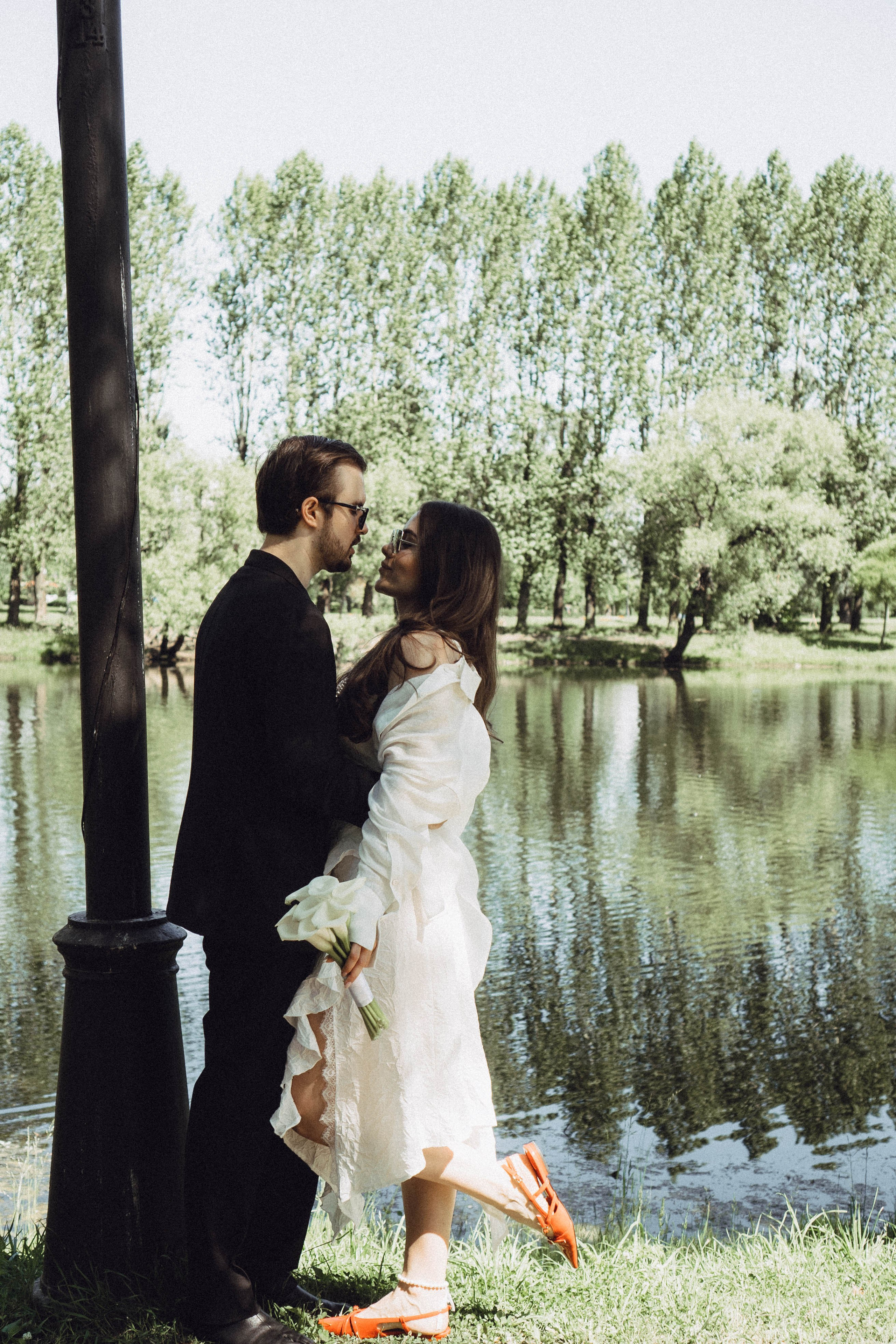 СВАДЕБНАЯ СЬЕМКА В ПАРКЕ ПОБЕДЫ И ПРОГУЛКА ПО МОСКОВСКОМУ ПРОСПЕКТУ. Профессиональный фотограф, Санкт-Петербург — Виктория Богомолова