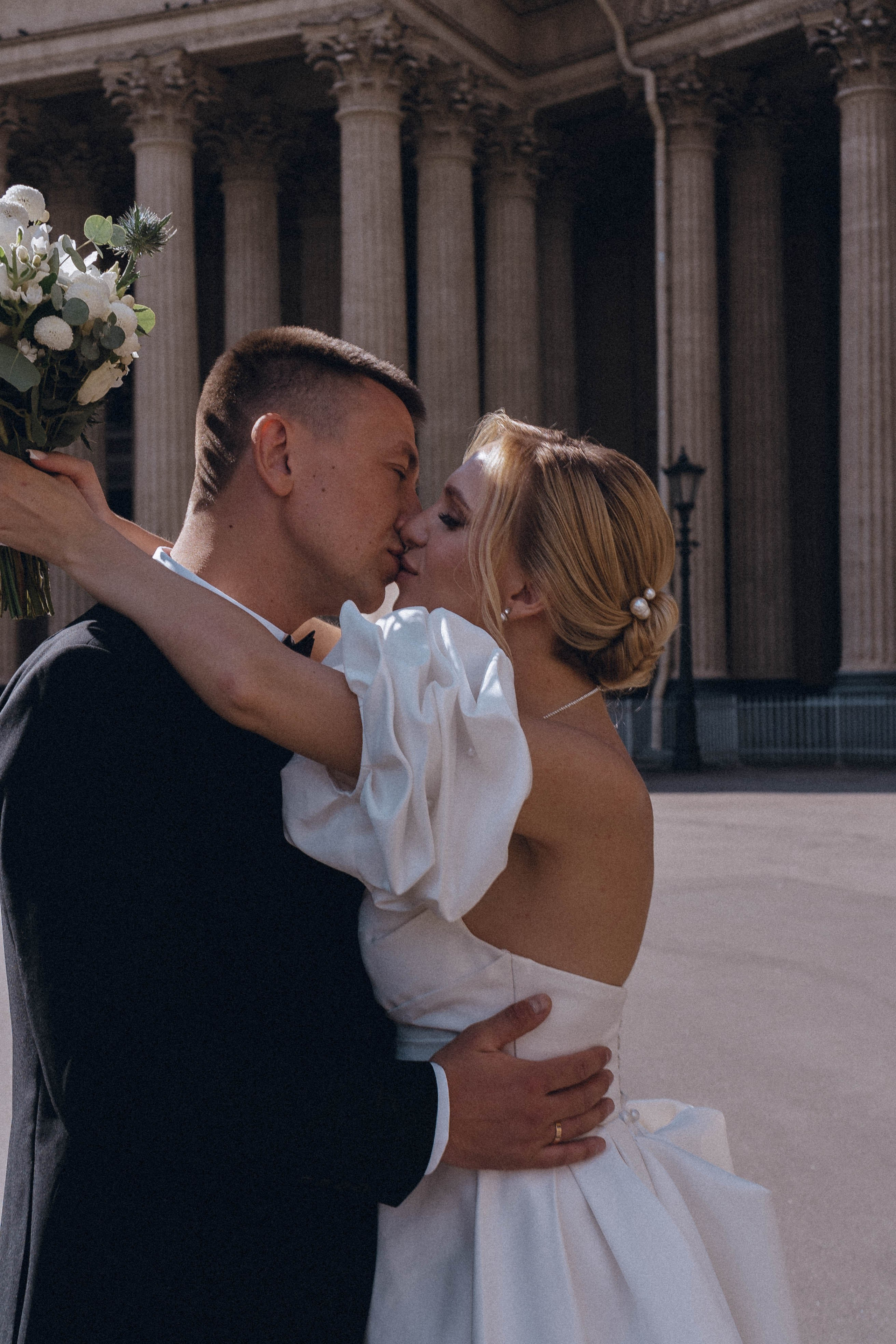 СВАДЕНБНАЯ СЬЕМКА НА КАТЕРЕ ПО КАНАЛАМ САНКТ-ПЕТЕРБУРГА И В АКВАТОРИИ НЕВЫ. Профессиональный фотограф, Санкт-Петербург — Виктория Богомолова