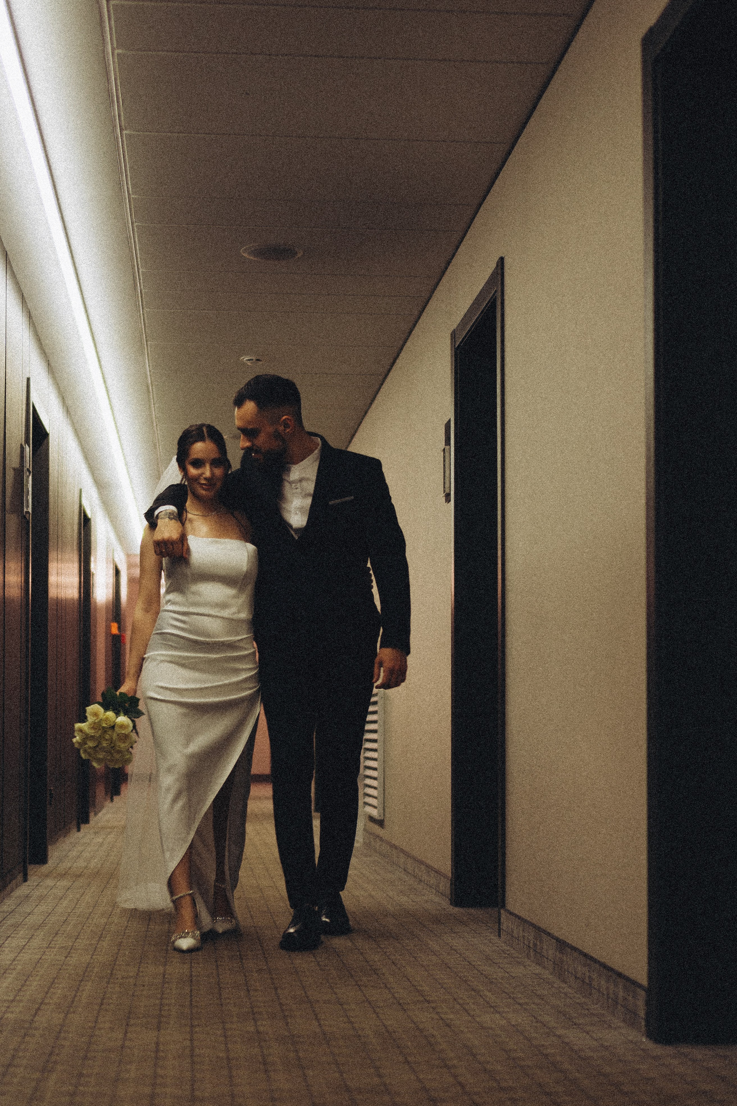 СВАДЕБНАЯ СЬЕМКА СБОРОВ ЖЕНИХА И НЕВЕСТЫ В ОТЕЛЕ И ТАКЖЕ ФОТОСЕССИИЯ В ОТЕЛЕЕ МЕГАПОЛИС БРЯНСК. Профессиональный фотограф, Санкт-Петербург — Виктория Богомолова