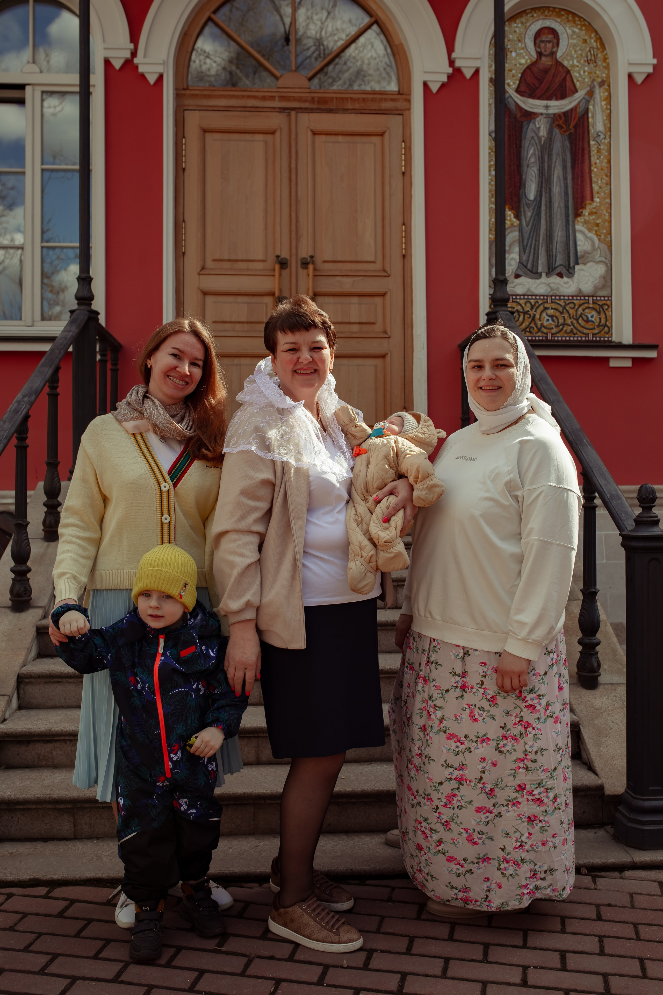 Крещение в светлом Храме. Семейный и детский фотограф в Москве Дорогова Екатерина