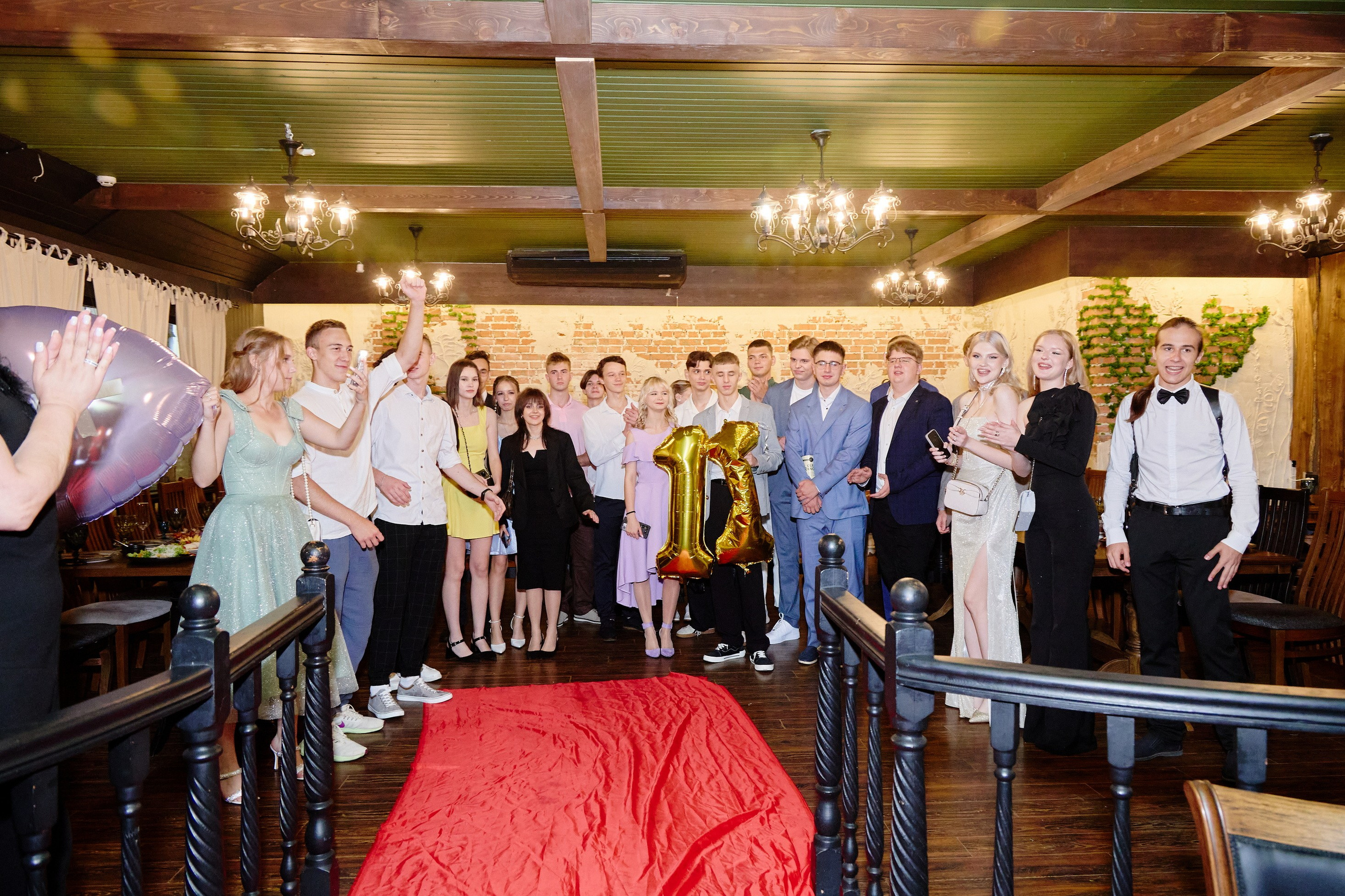 Выпускной 35 Сош. Фотограф Выпускные альбомы Таганрог Сергей Коробченко