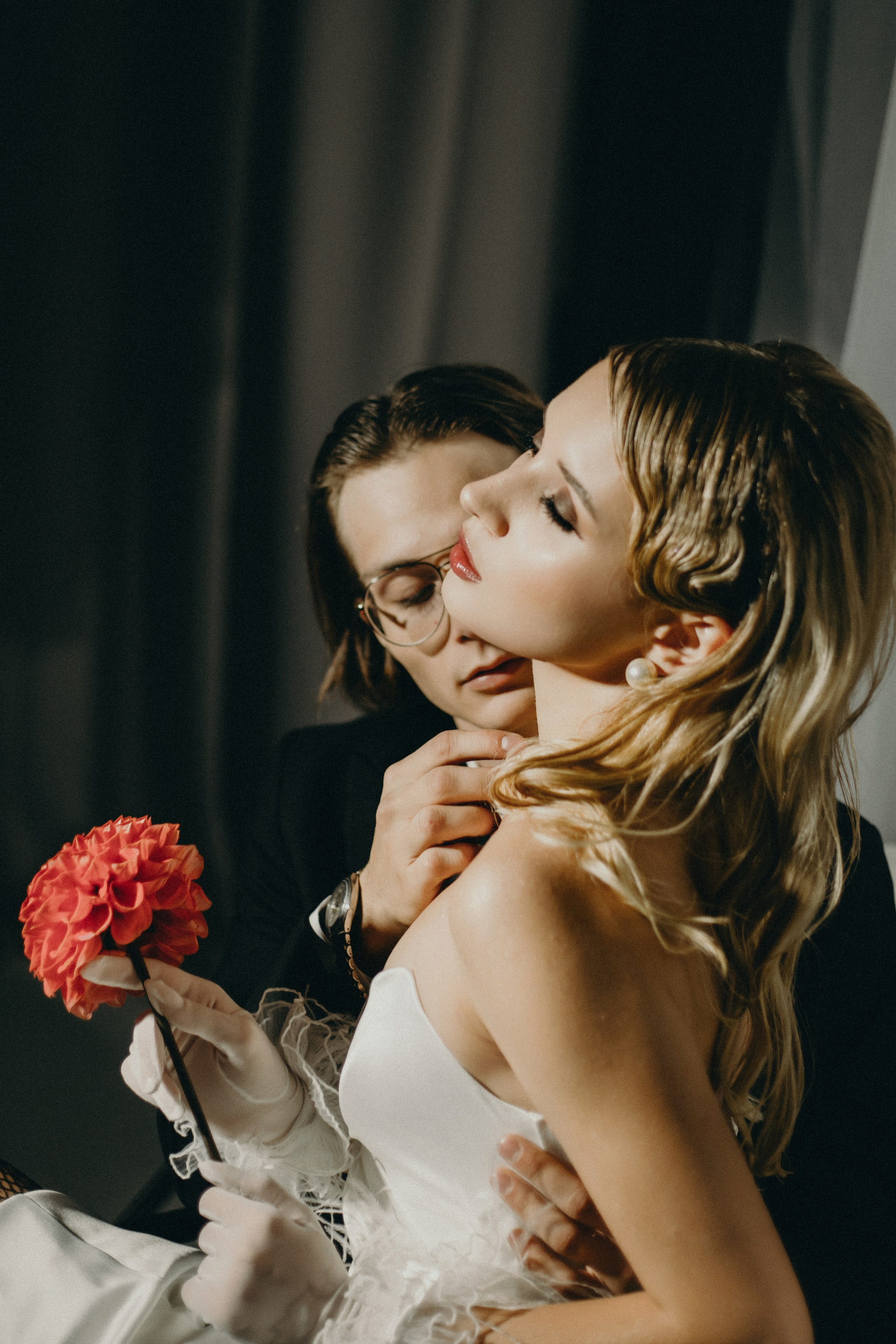 Wedding love-story в студии. Портретный и семейный фотограф в Саратове Елена Шустова