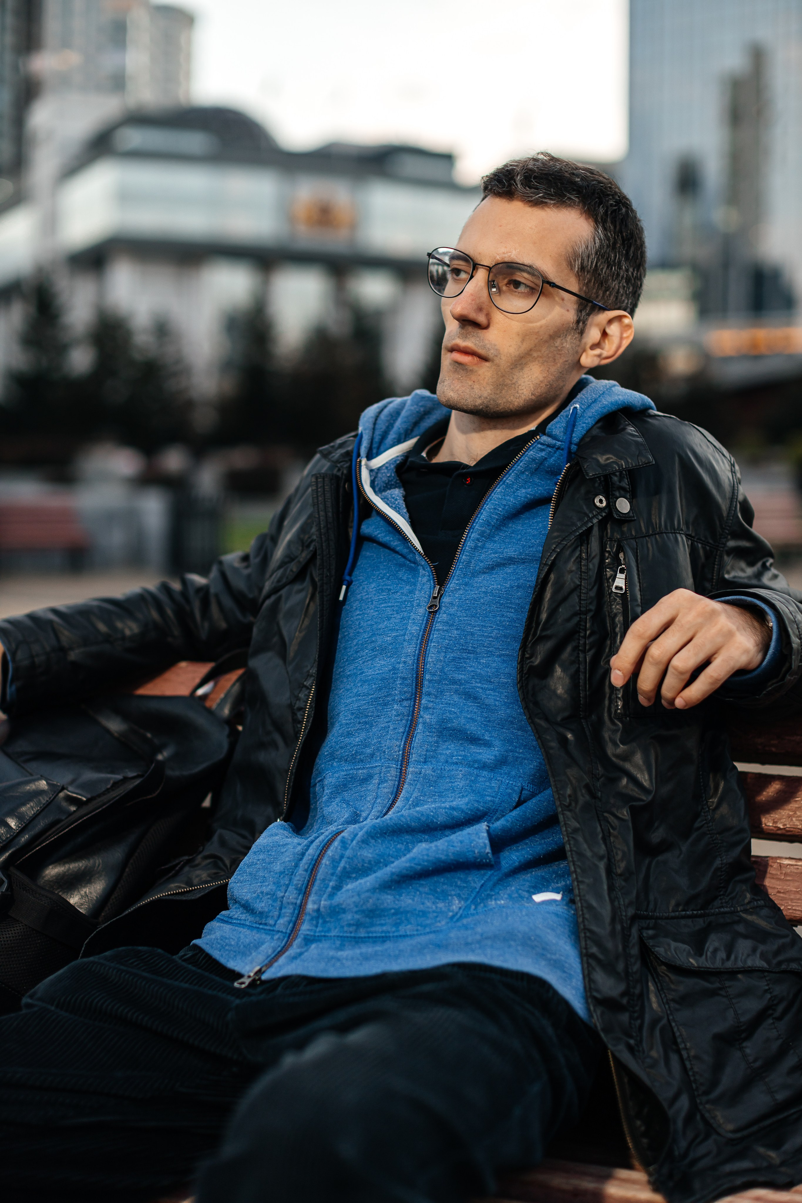 Мужской портрет, уличная фото съёмка. Александр Оношкин. Свадебный фотограф в Екатеринбурге