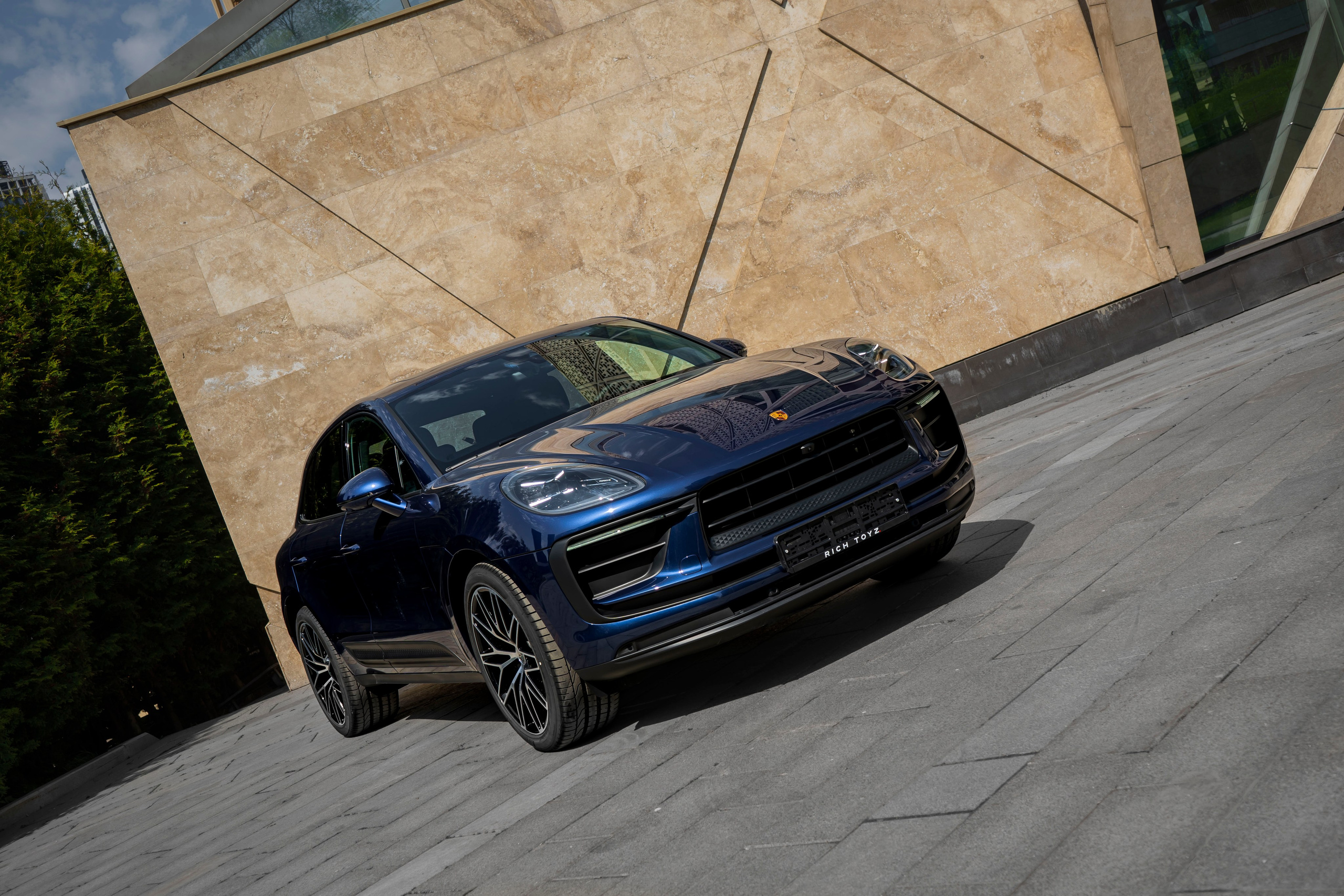 Porsche Macan. Автомобильный фотограф Ногинск Денис Городок