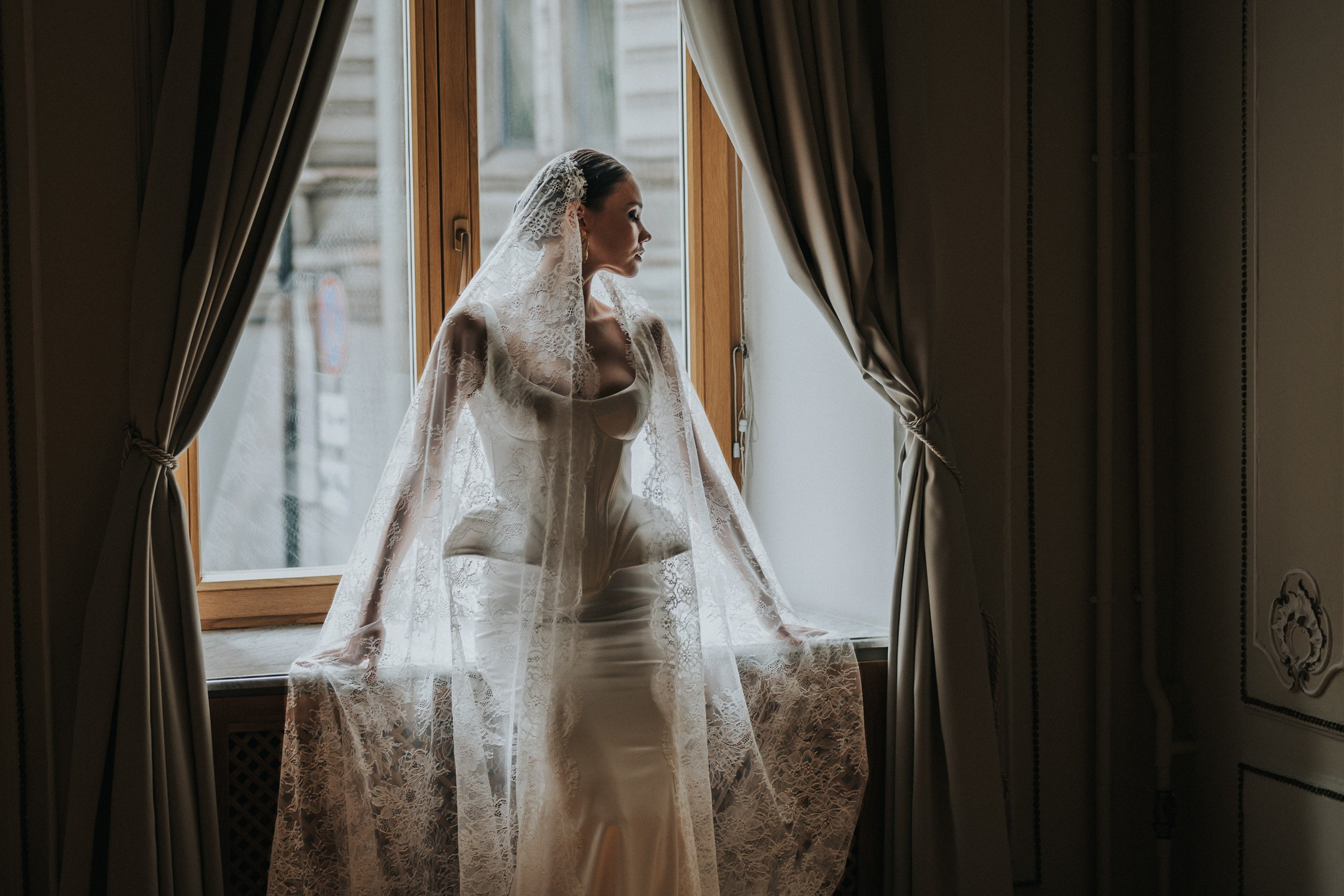 Особняк Ермолинского. Свадебный фотограф в Белгороде, Воронеже, Алексеевке, Старом Осколе, Губкине, Россоши