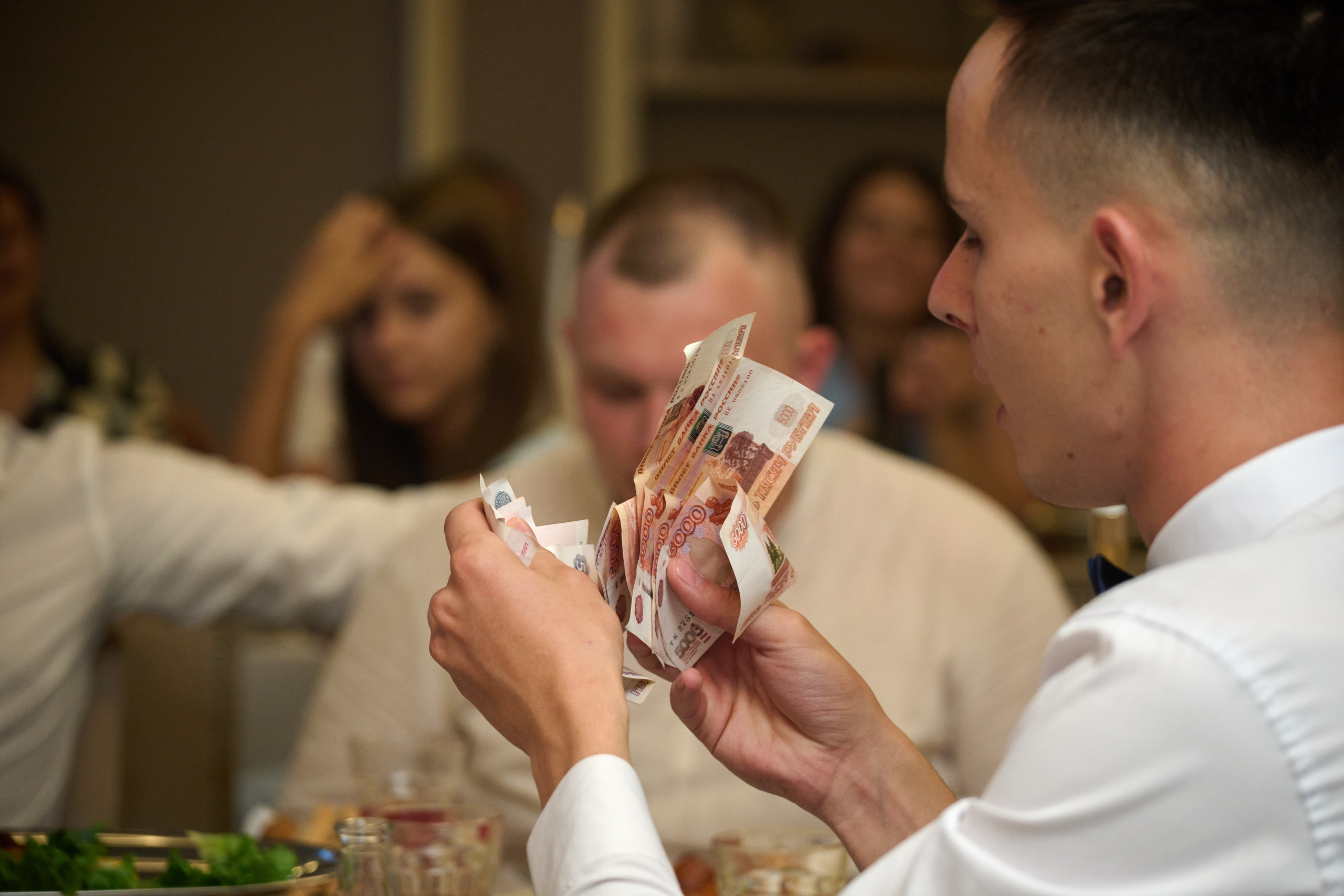 Свадебная фотосессия Никиты и Ангелины в Старом Осколе. Профессиональный фотограф Старый Оскол, Губкин — свадьба, венчание, крещение, юбилей и день рождения