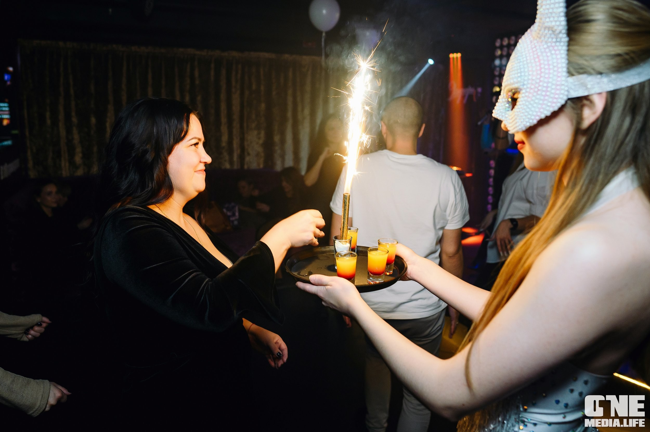 Фоторепортаж из караоке-клуба Эйфория. One Media Life: фоторепортажи, фотоотчеты с мероприятий и заведений