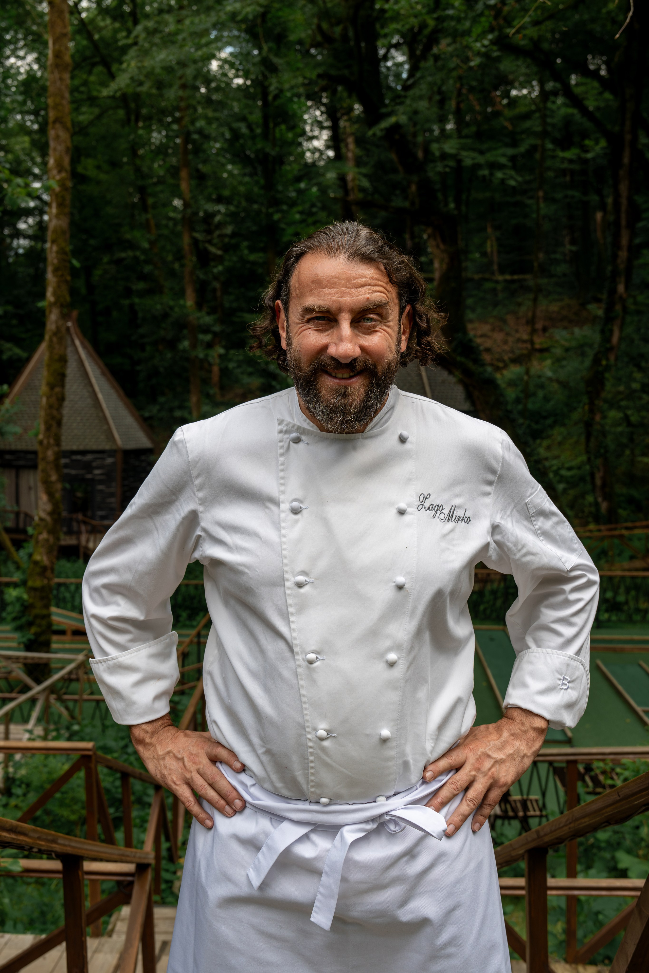 Гастрономический ужин «Лесная Италия» с Мирко Дзаго в ресторане RiverSide. Репортажный фотограф в Красной Поляне и Сочи Павлюченко Екатерина