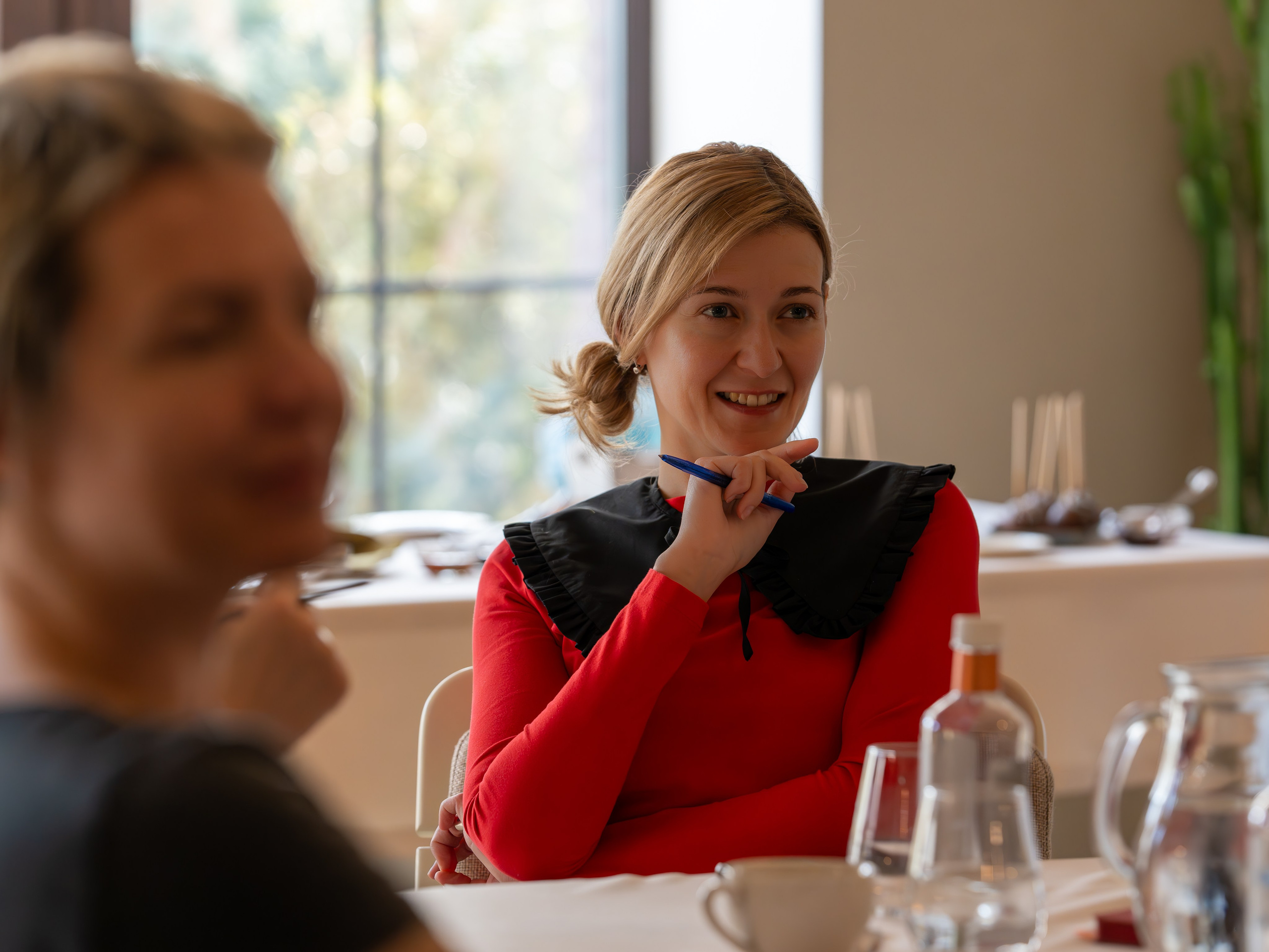 Литературная мастерская с Ольгой Шутовой в «Винотеррии». Репортажный фотограф в Красной Поляне и Сочи Павлюченко Екатерина