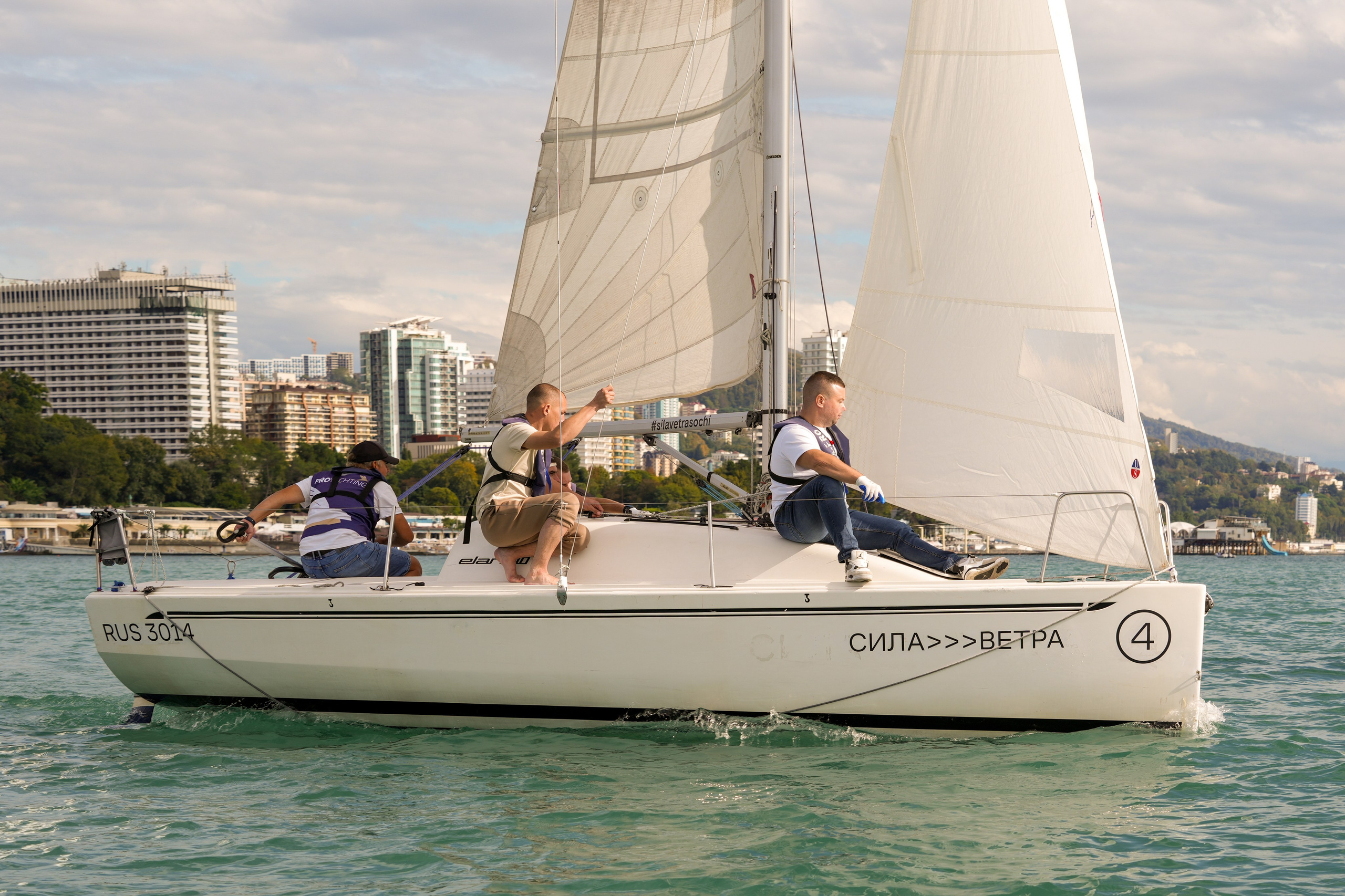 Яхтенная регата для компании Агрегатка. Репортажный фотограф в Красной Поляне и Сочи Павлюченко Екатерина