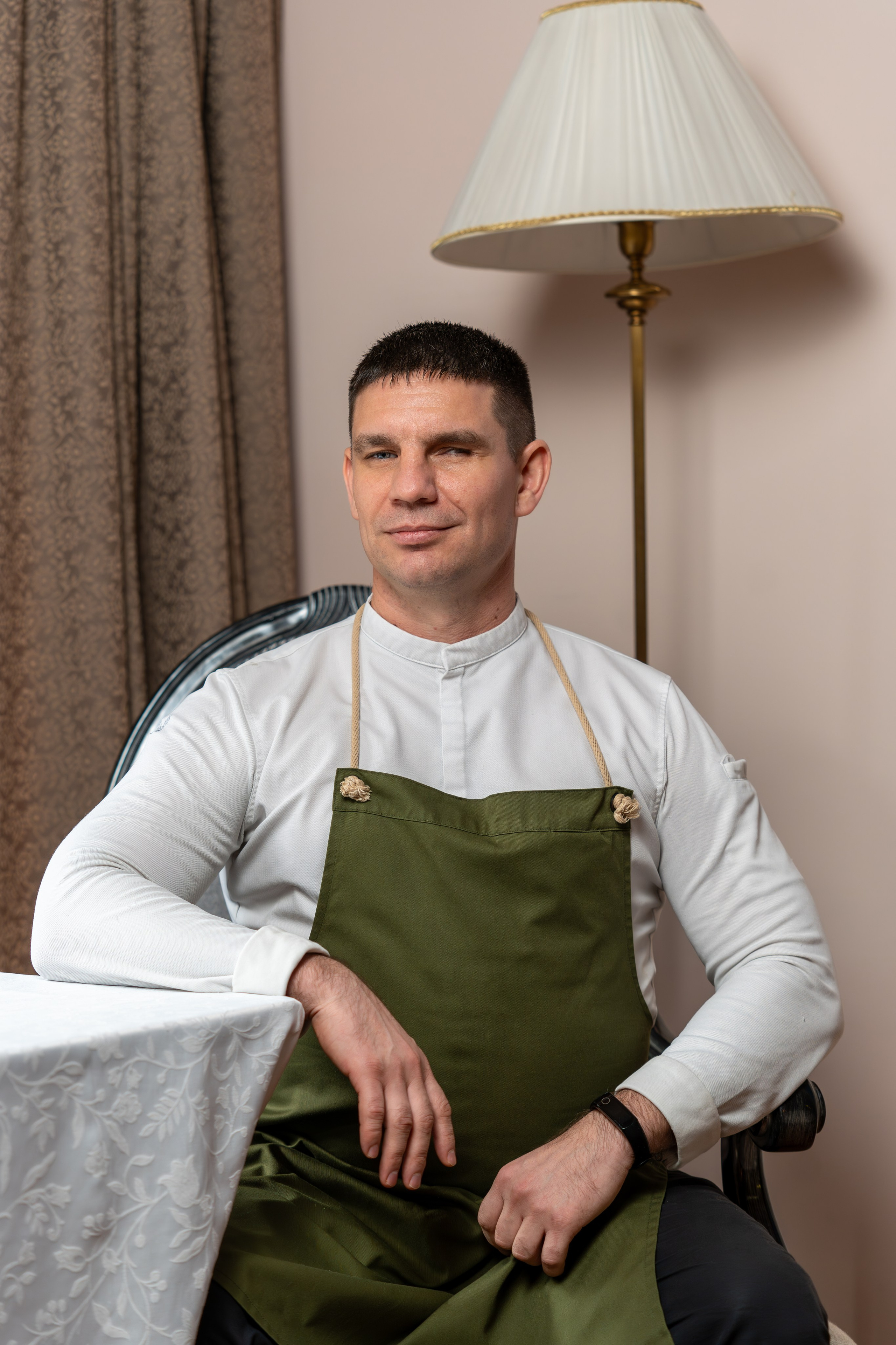 Портреты шеф-поваров в отеле «Гранд Отель Поляна». Репортажный фотограф в Красной Поляне и Сочи Павлюченко Екатерина