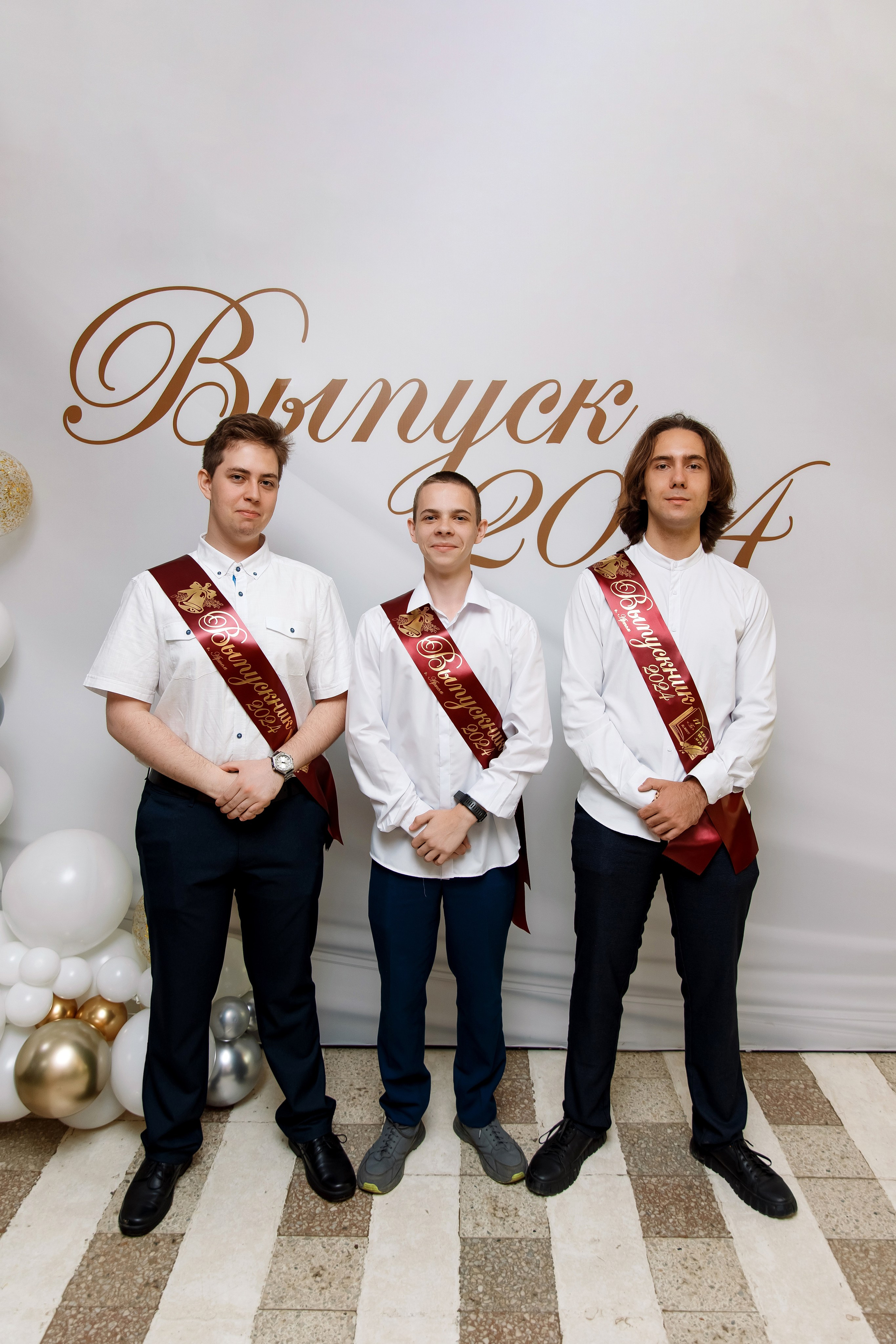 11 класс Последний звонок. Фотограф Любовь Корниенко, Примоский край