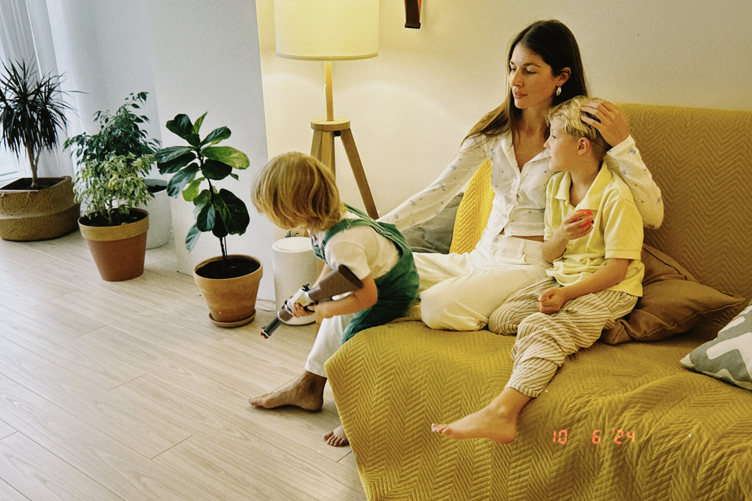 Домашняя репортажная фотоссесия. Портретный, свадебный, репортажный фотограф во Владивостоке Юлиана Джули Фокс