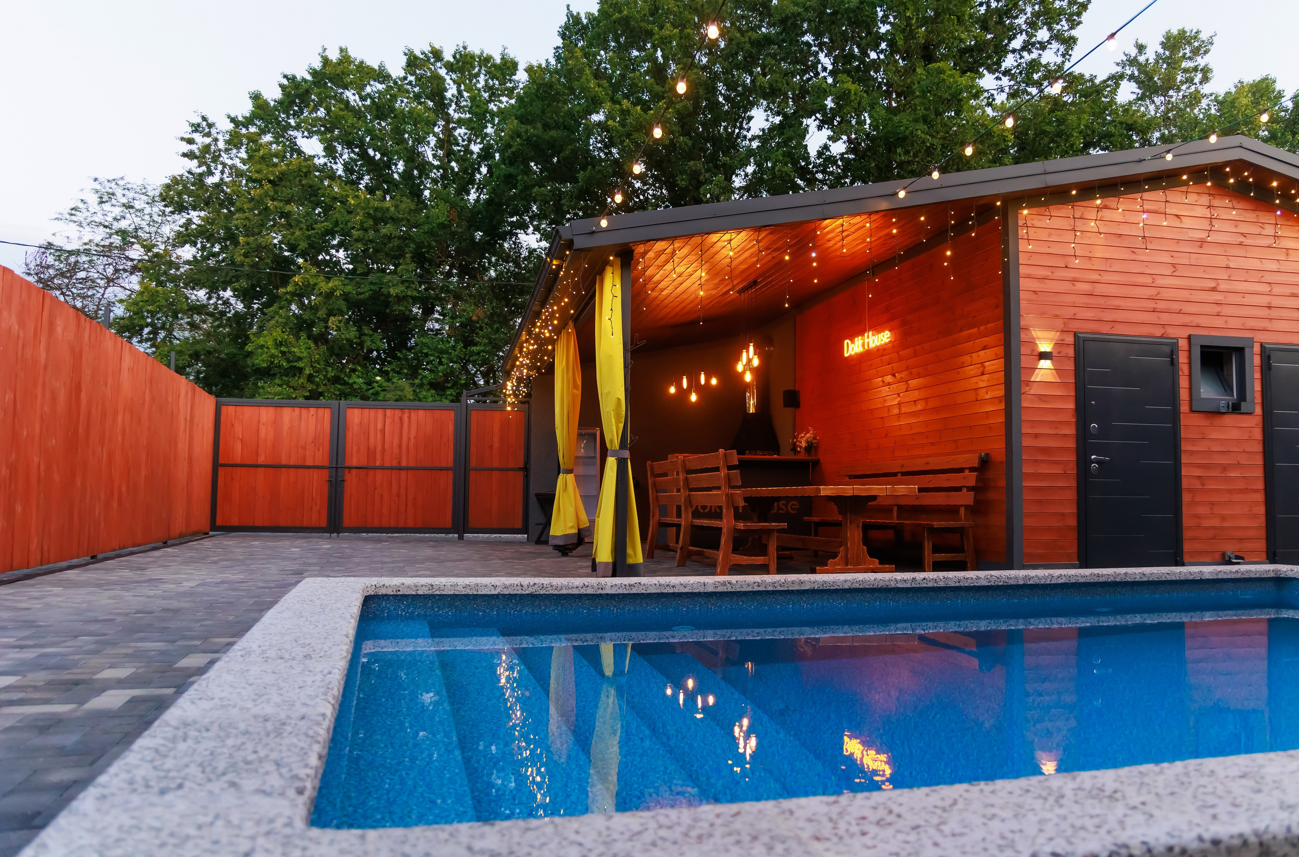 Интерьерная и рекламная съёмка. Свадебный и семейный фотограф в г. Майкопе (выезд по республике и краю)