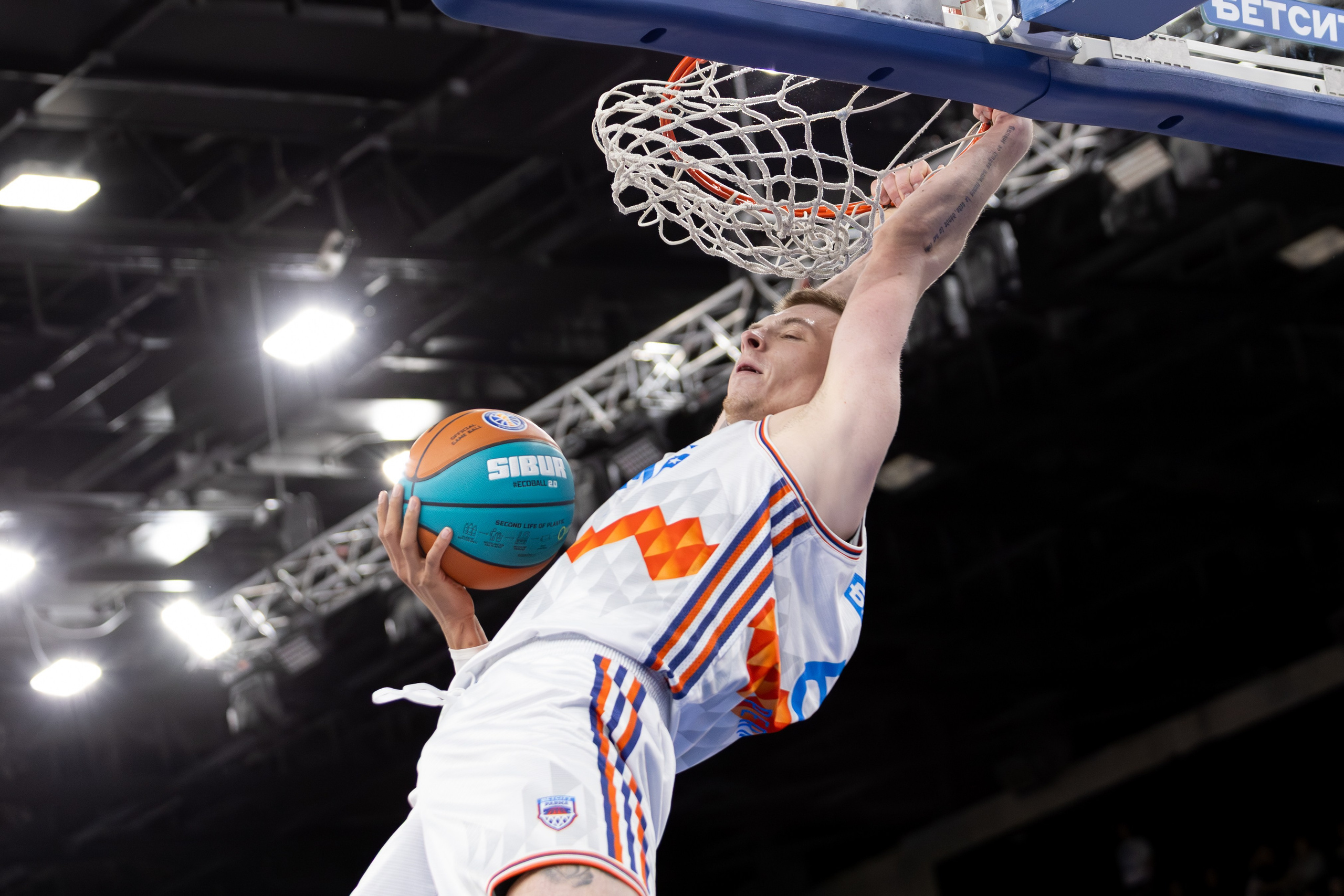 Баскетбол профессиональный. Репортажный и спортивный фотограф в г. Пермь Зильберг Павел