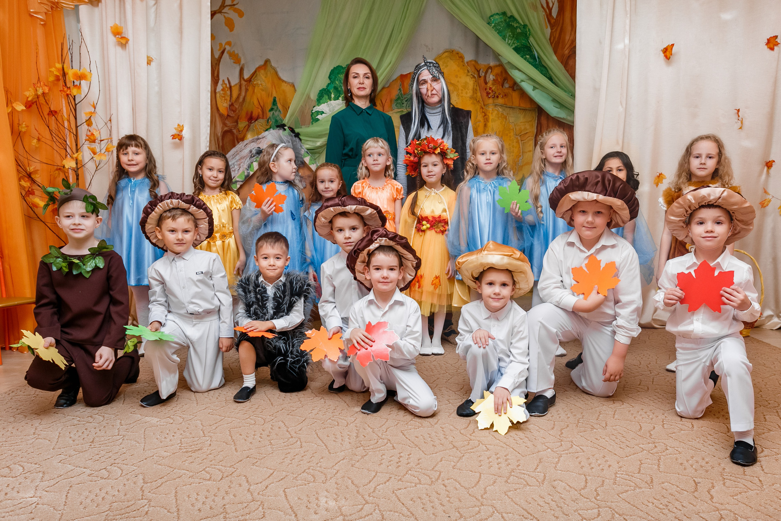 Детский сад \ осенний утренник. Фотограф в  г. Новосибирск