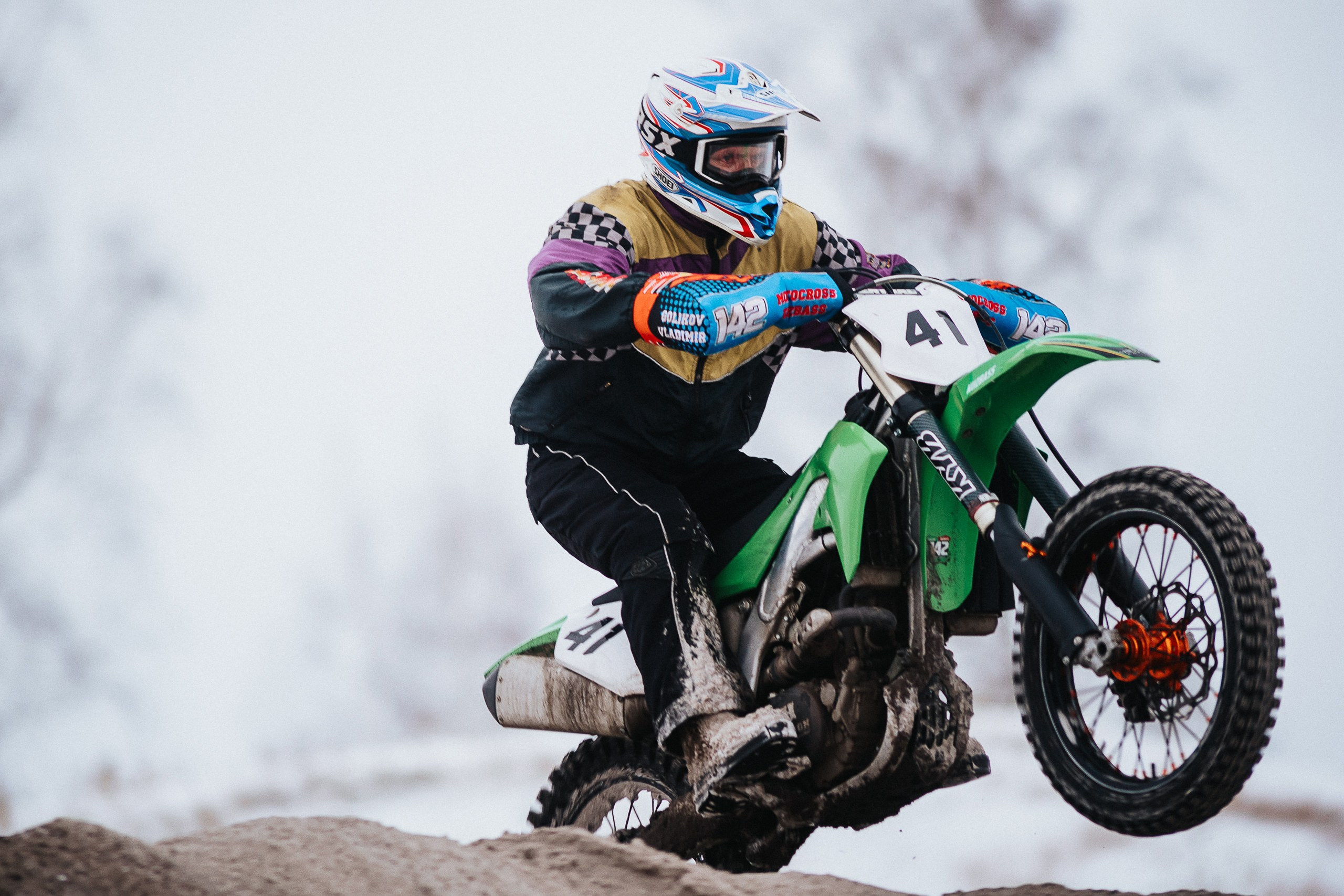 29.12.2024 — Праздничная тренировка на мотоциклетной трассе Люскус. Репортажный фотограф в Кемерово