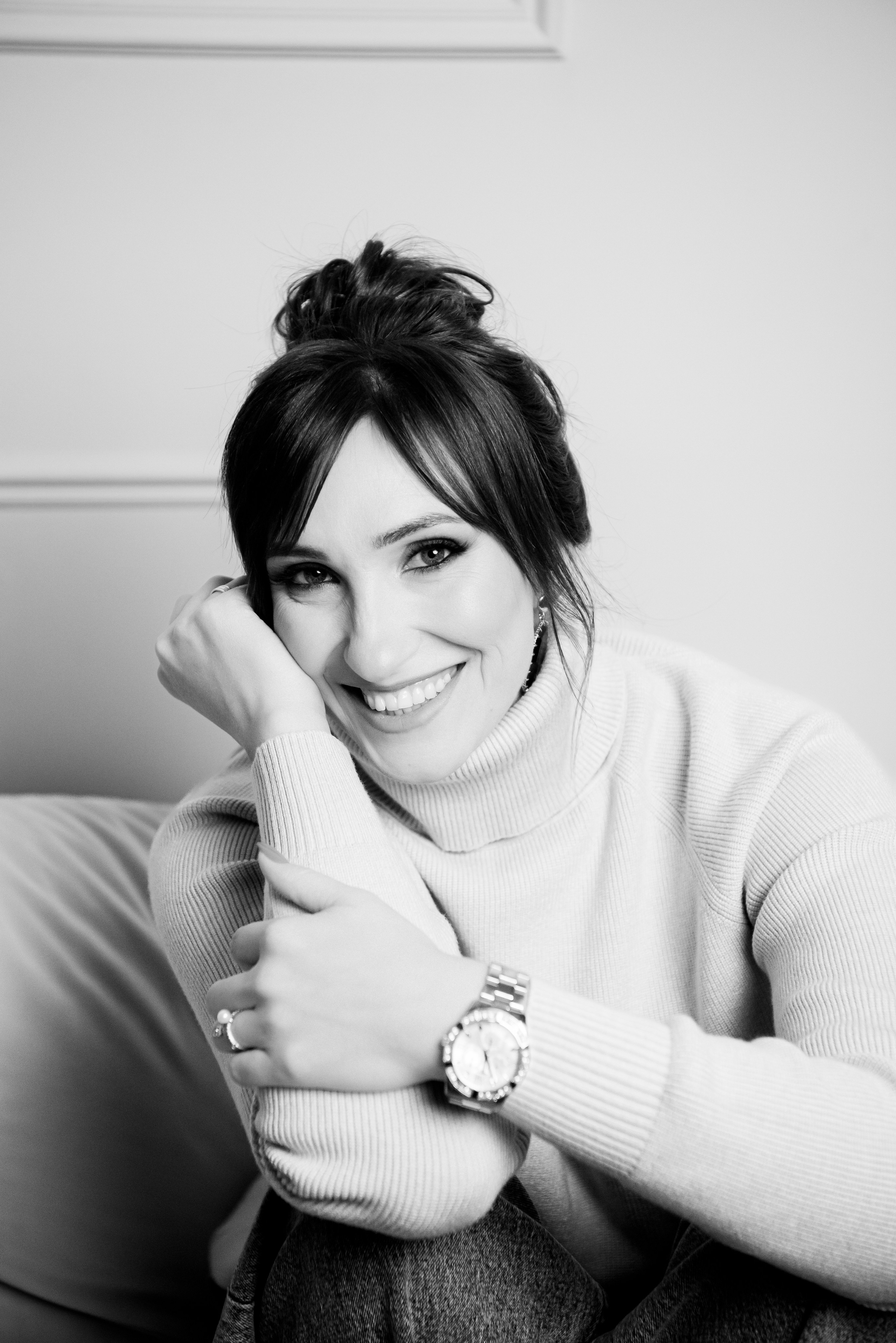 Индивидуальная фотосессия для девушки в студии Волгоград. Фотограф в Волгограде и Волжском Александр Горбань