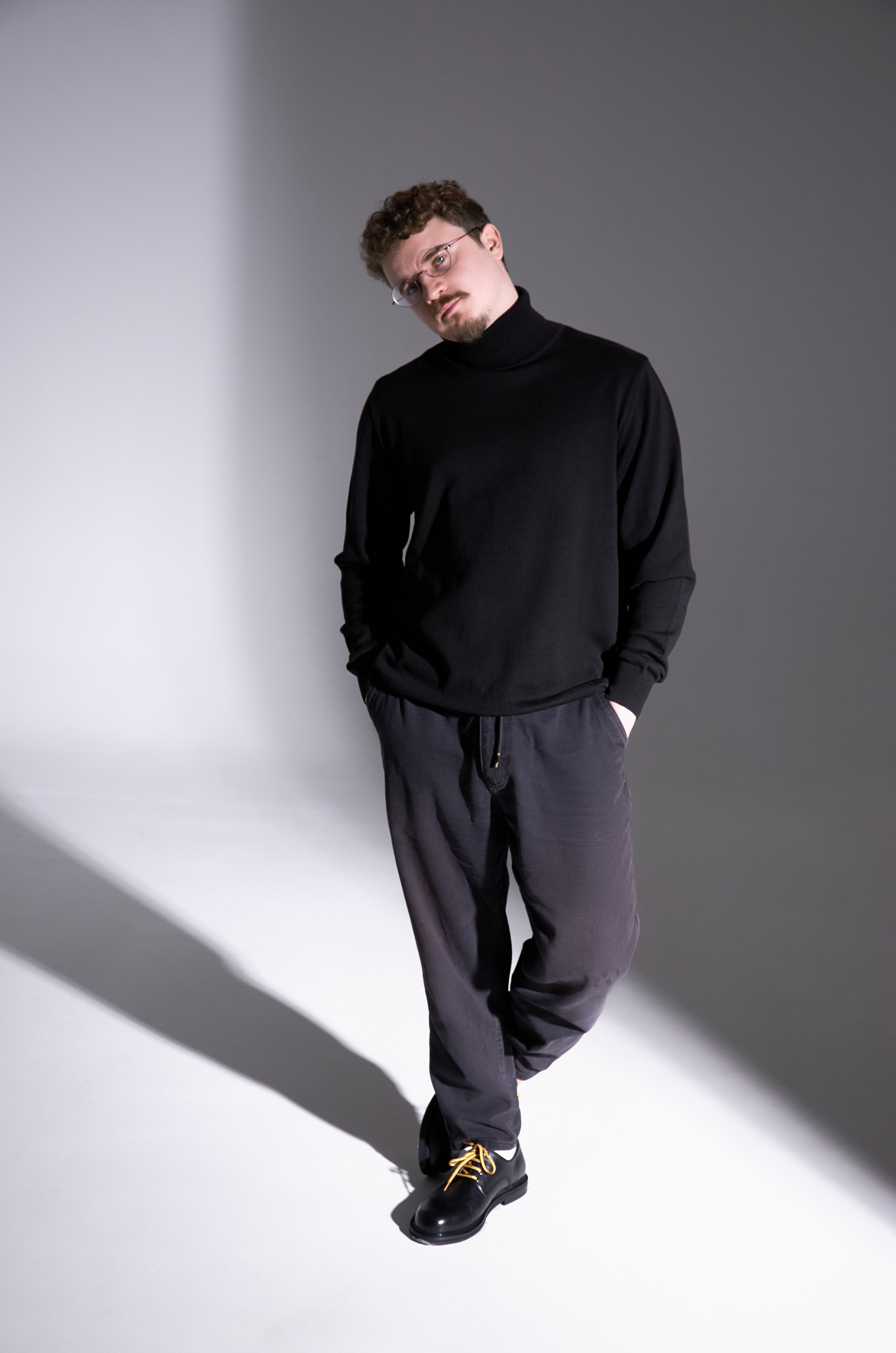 Эдуард. Главная