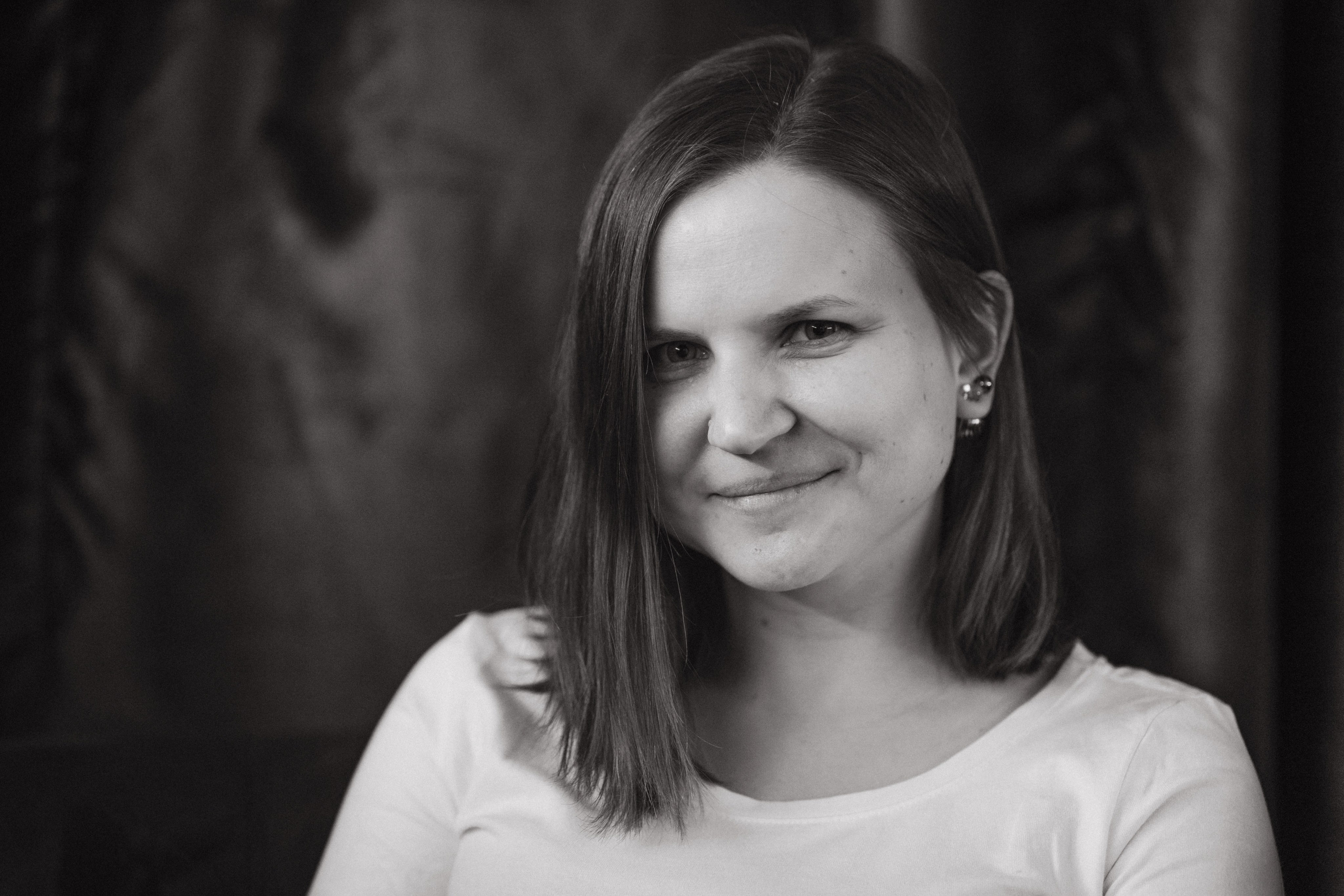 Презентация поэтического сборника. Творческие фотосессии в Москве. Фотоальбом лидера группы ЯЛО