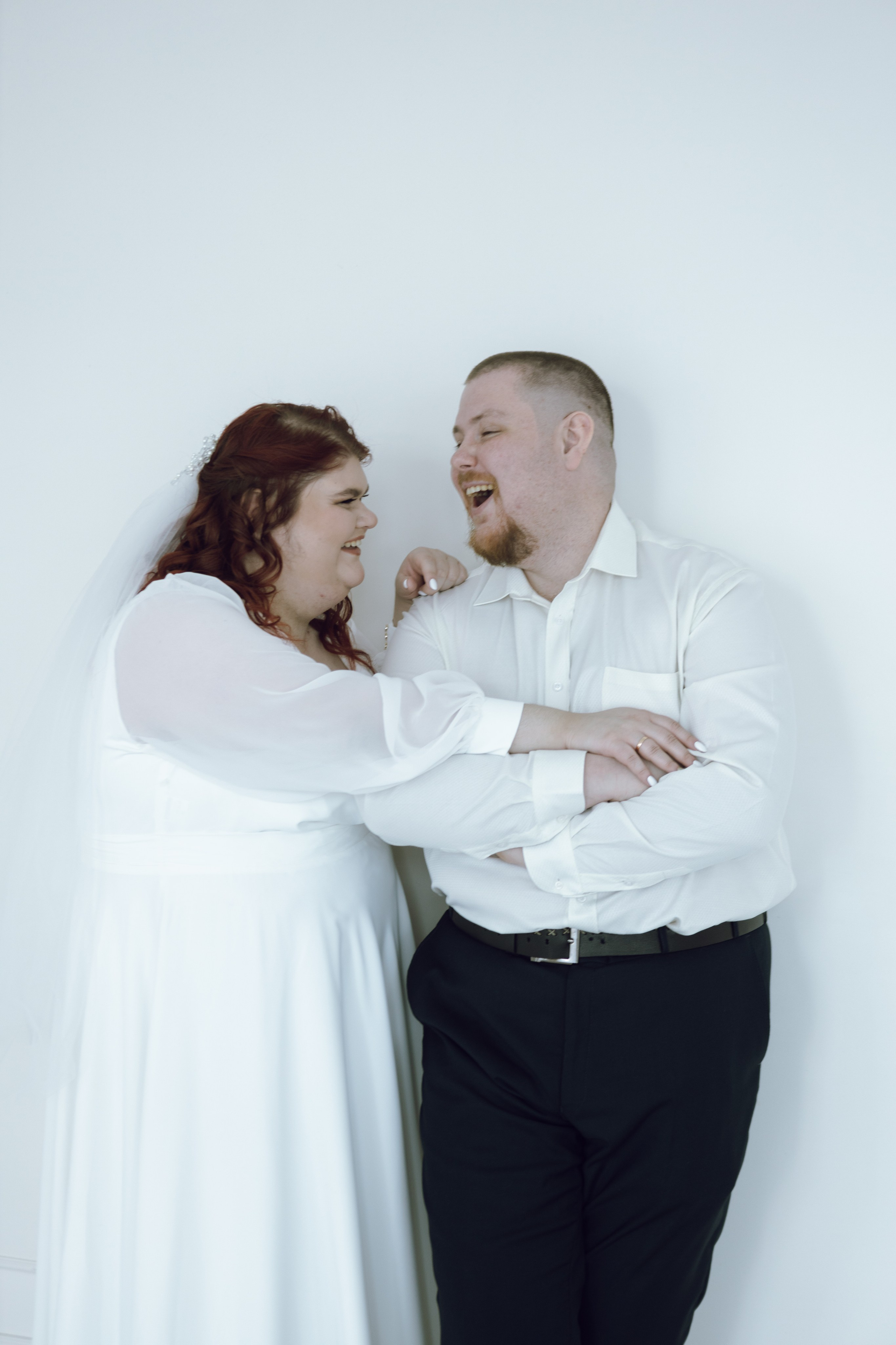 Арина и Геннадий. Фотограф Челябинск Эвелина Ганага, съемка для бизнеса и маркетплейсов