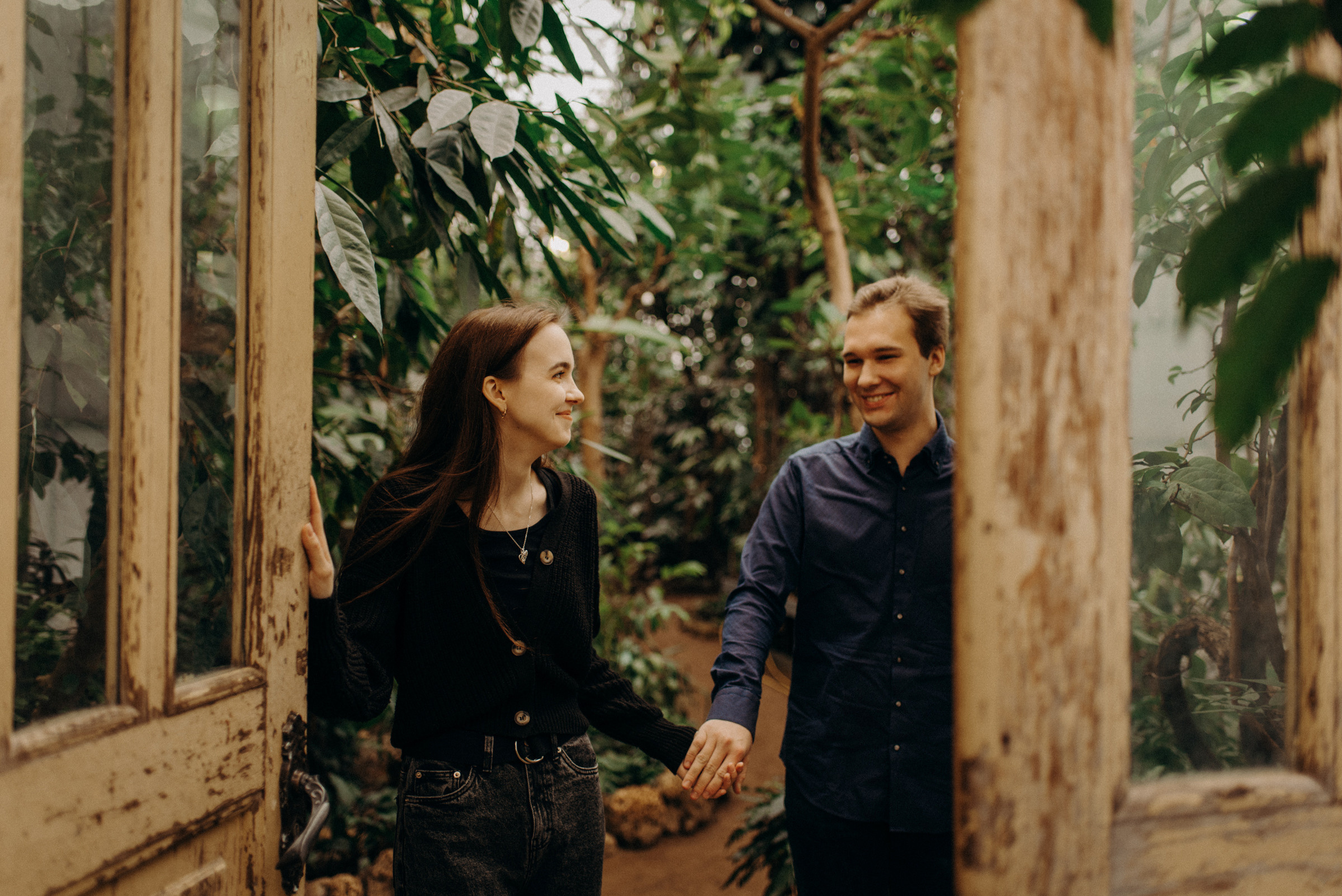 фотосъёмка лавстори в спб, предложение руки и сердца в ботаническом саду