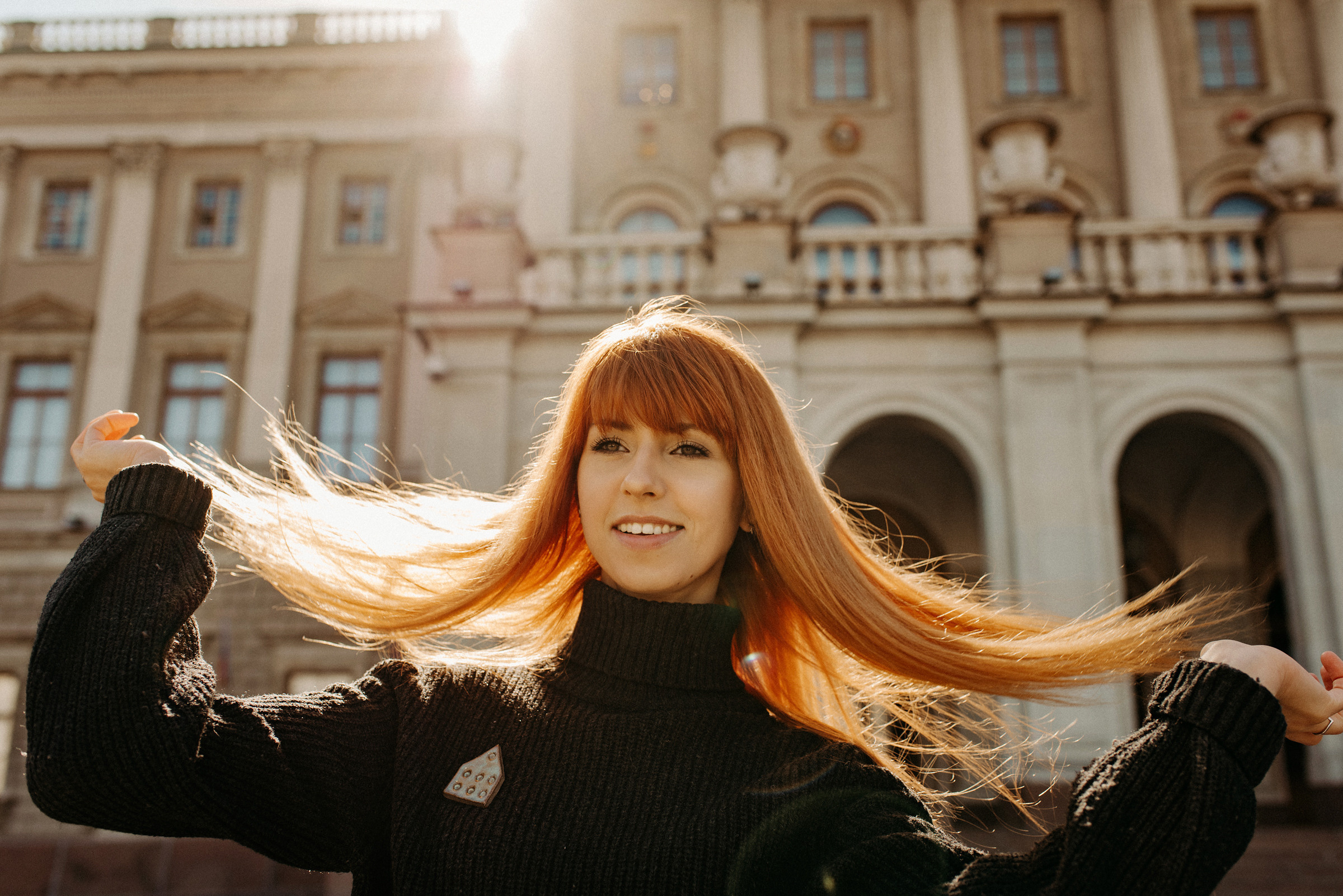 фотосессия для девушек в центре города, экспресс фотосессия, индивидуальная фотосессия на улице