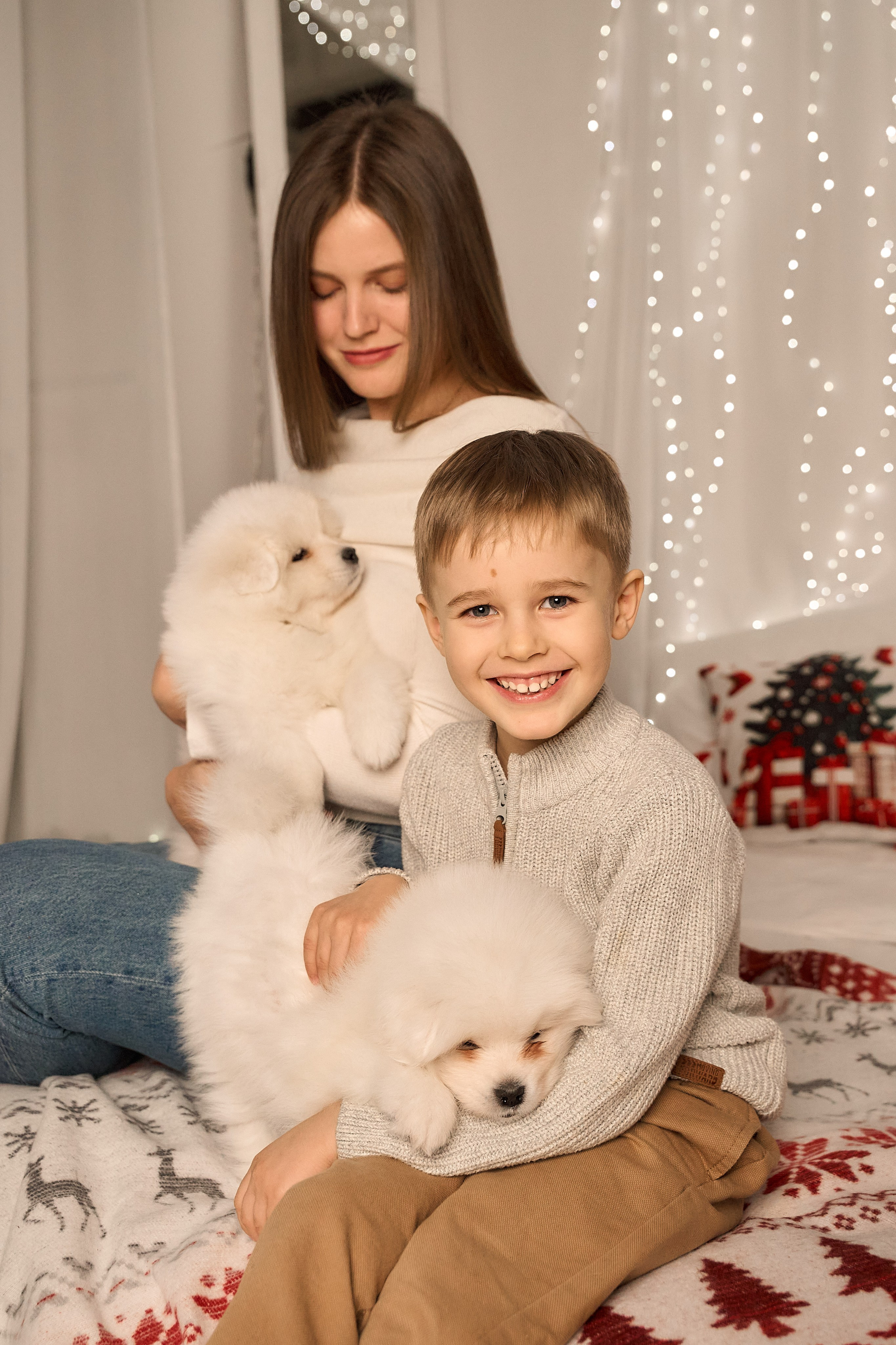 Новый год с щеночками. Свадебный и семейный фотограф в Красноярске Надежда Арефьева