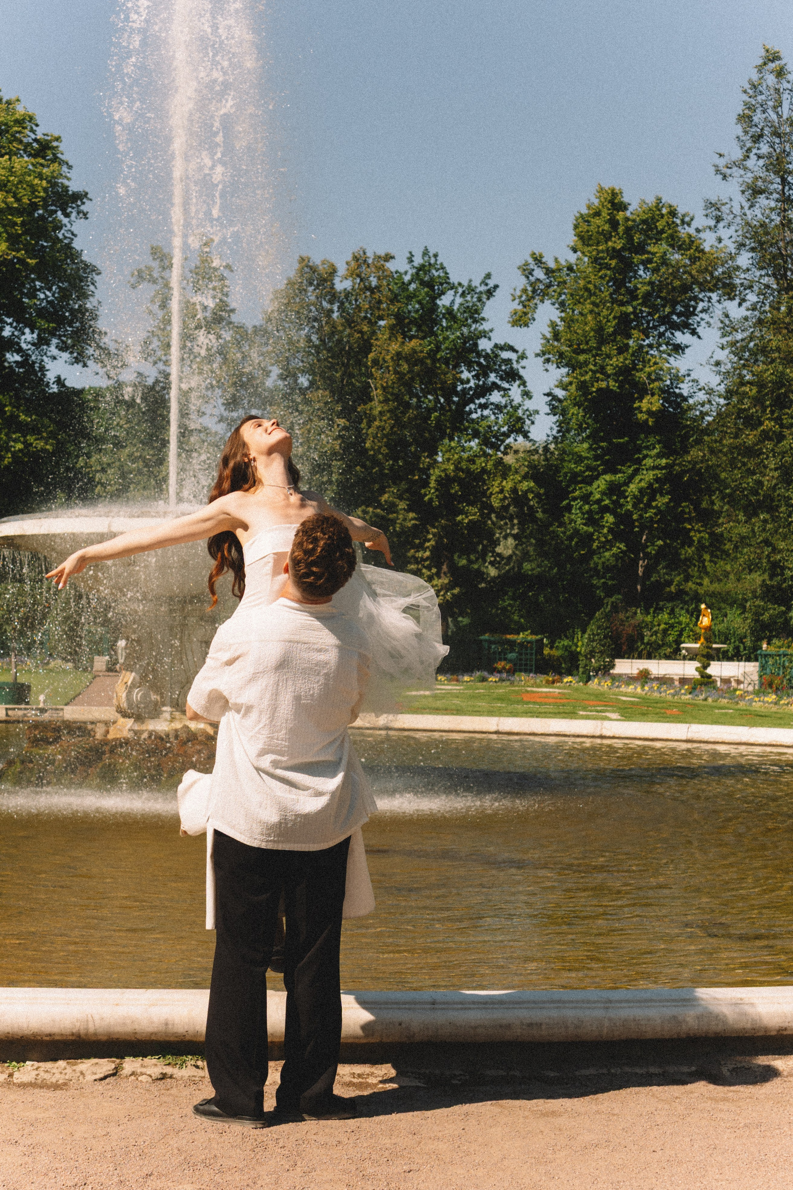 СВАДЕБНАЯ СЬЕМКА В ПЕТЕРГОФЕ И СЬЕМКА РЕПОРТАЖА В ЗАГСЕ ПЕТЕРГОФА. Профессиональный фотограф, Санкт-Петербург — Виктория Богомолова
