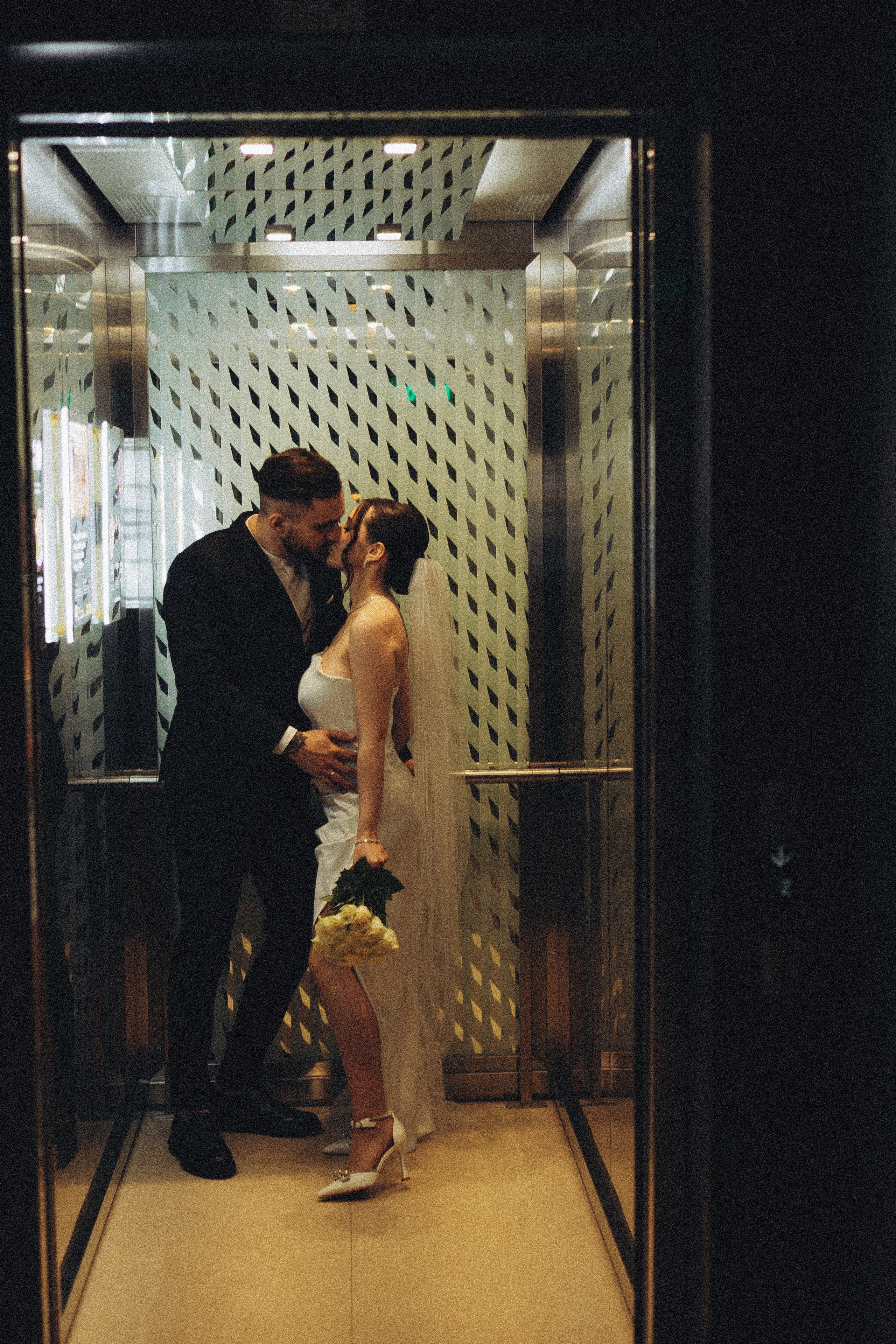 СВАДЕБНАЯ СЬЕМКА СБОРОВ ЖЕНИХА И НЕВЕСТЫ В ОТЕЛЕ И ТАКЖЕ ФОТОСЕССИИЯ В ОТЕЛЕЕ МЕГАПОЛИС БРЯНСК. Профессиональный фотограф, Санкт-Петербург — Виктория Богомолова