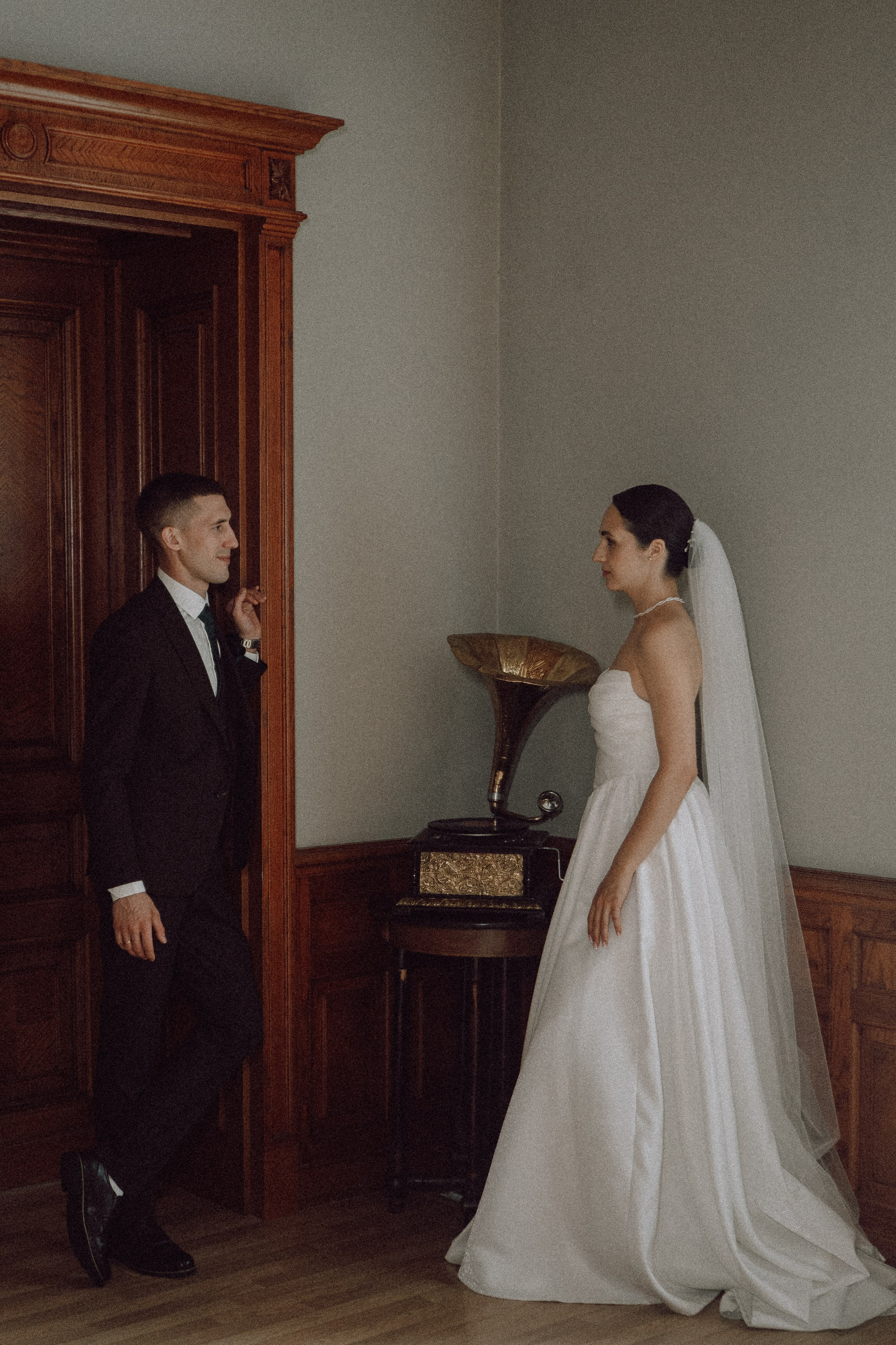 СВАДЕБНАЯ ПРОГУЛКА В САНТК-ПЕТЕРБУРГЕ (ИСАКИЕВСКИЙ СОБОР, ЗИМНЯЯ КАНАВКА, ЭРМИТАЖ И БОЛЬШАЯ МОРСКАЯ УЛИЦА). Профессиональный фотограф, Санкт-Петербург — Виктория Богомолова