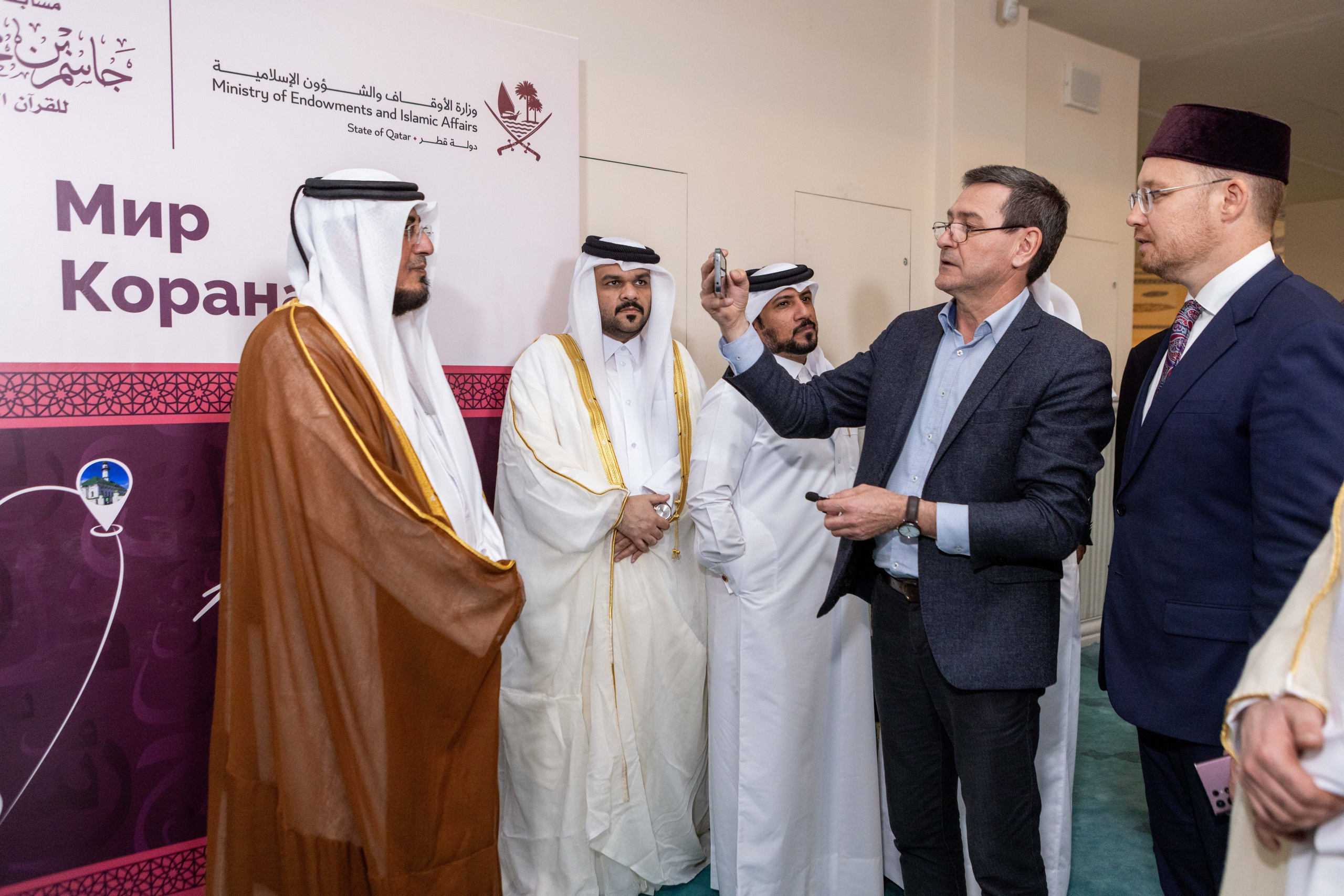 Открытие выставки Мир Корана. Рекламный, предметный, репортажный, семейный фотограф и художник в Москве