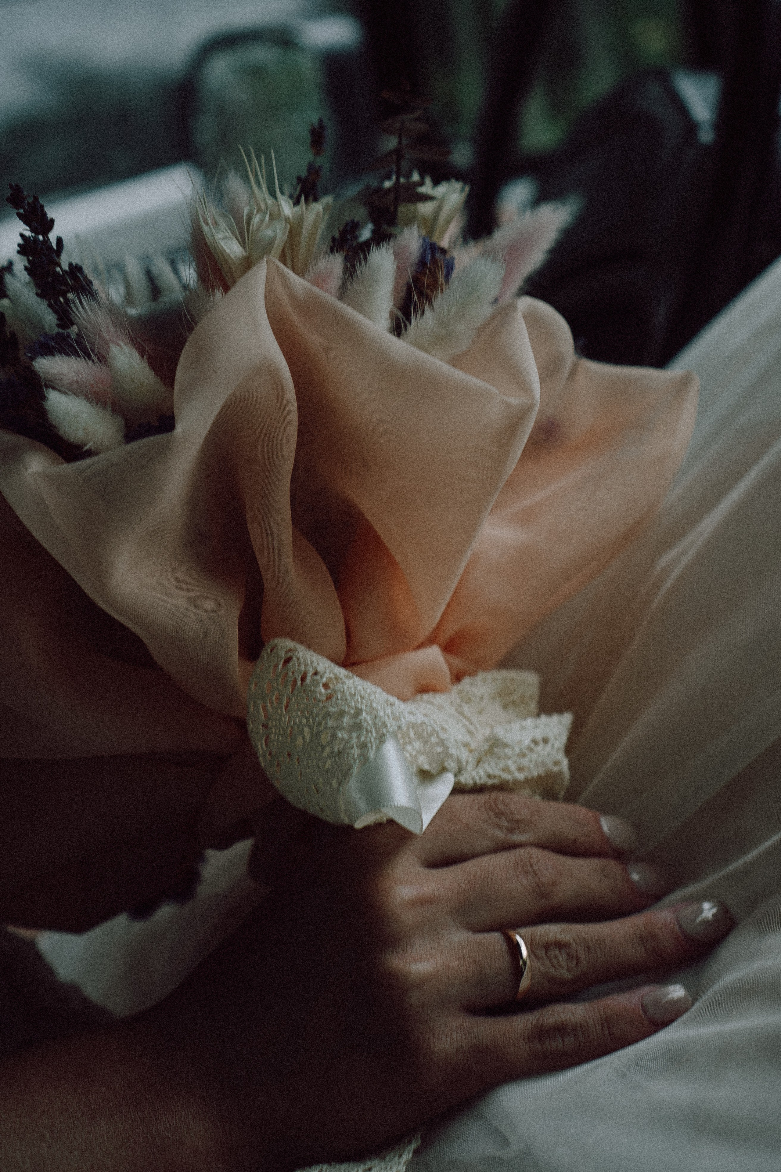 СВАДЕБНАЯ ФОТОСЕССИИЯ ПАРЫ В ГОРОДЕ ПРИОЗЕРСК В СОСНОВОМ ЛЕСУ И С ПИКАПОМ. Профессиональный фотограф, Санкт-Петербург — Виктория Богомолова