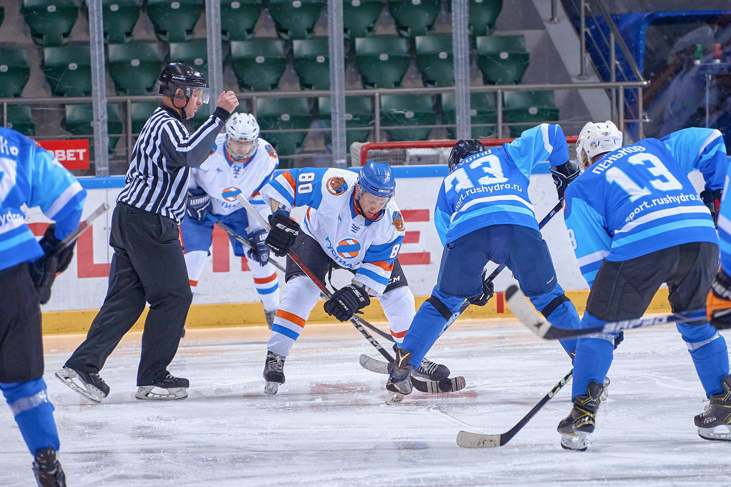 Платинум Арена — Хоккей — РусГидро. Фотограф Яковлев Роман — Красноярск