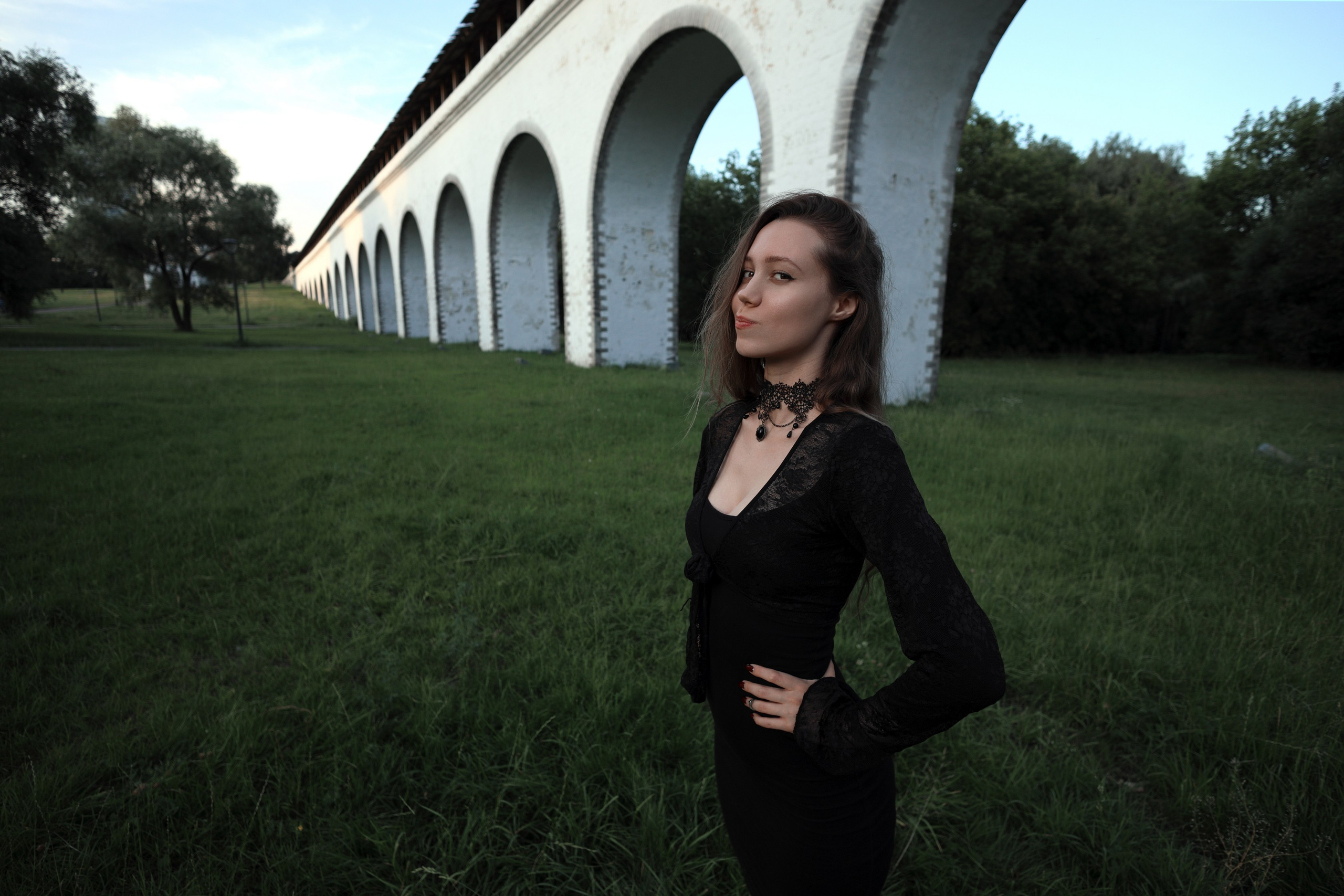 Becareful she has fangs/Aqueduct. Арт-фотограф. Coffelisk