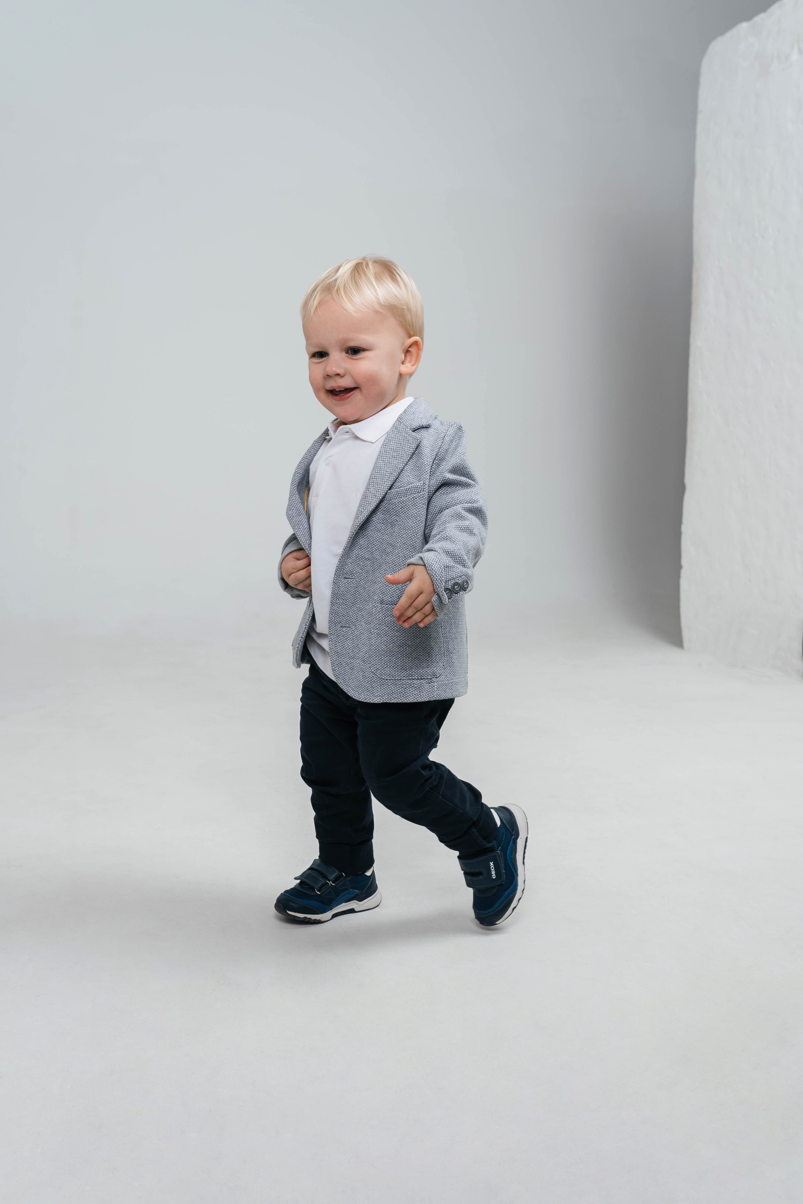 «Мама-дети» в стиле минимализм. Семейный фотограф Москва Путилково Гуляшова Екатерина