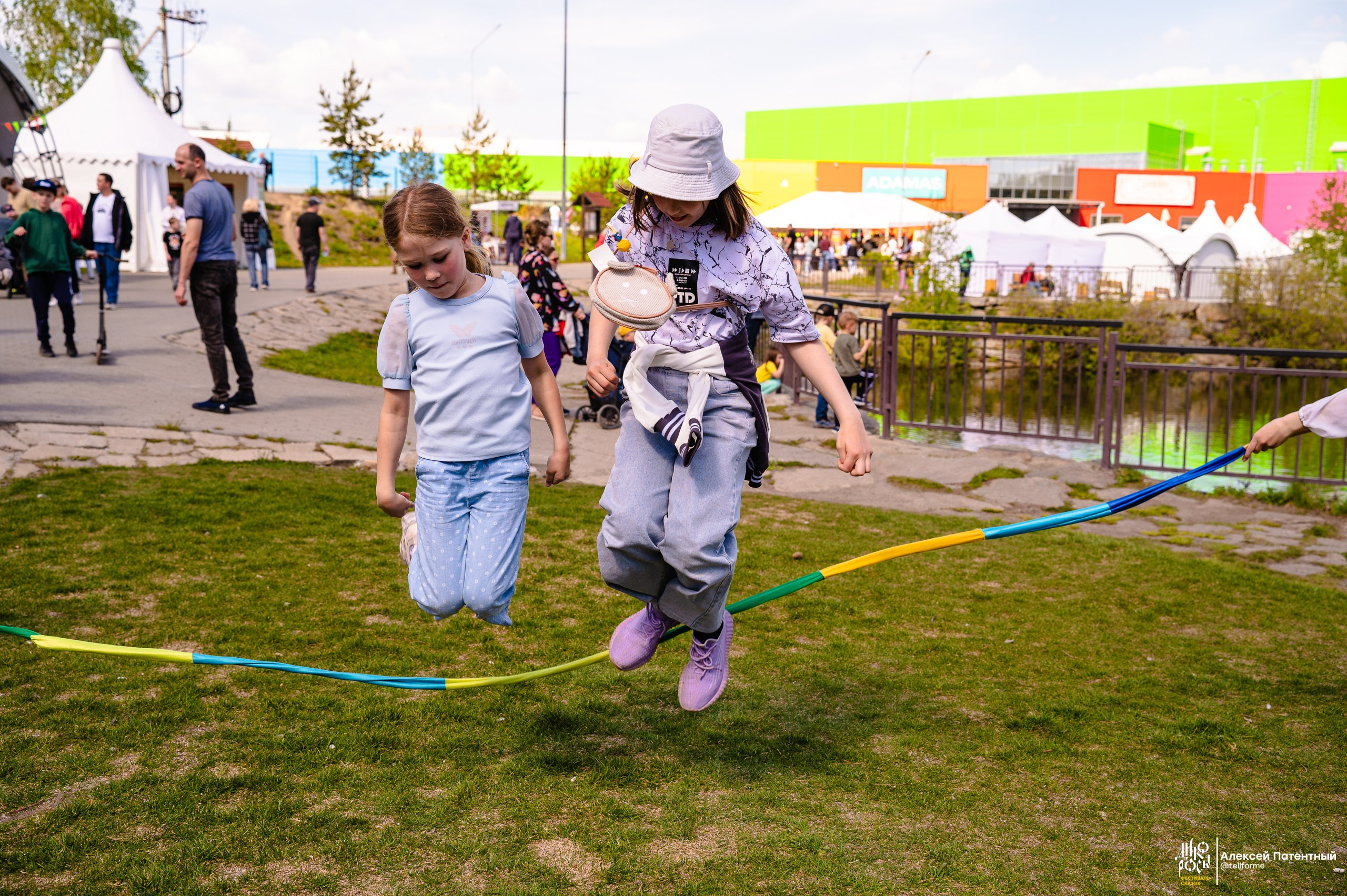 Фестиваль сказок Дикоросы. Екатеринбург. Май 2024. Репортажный и концертный фотограф Алексей Патентный в Екатеринбурге