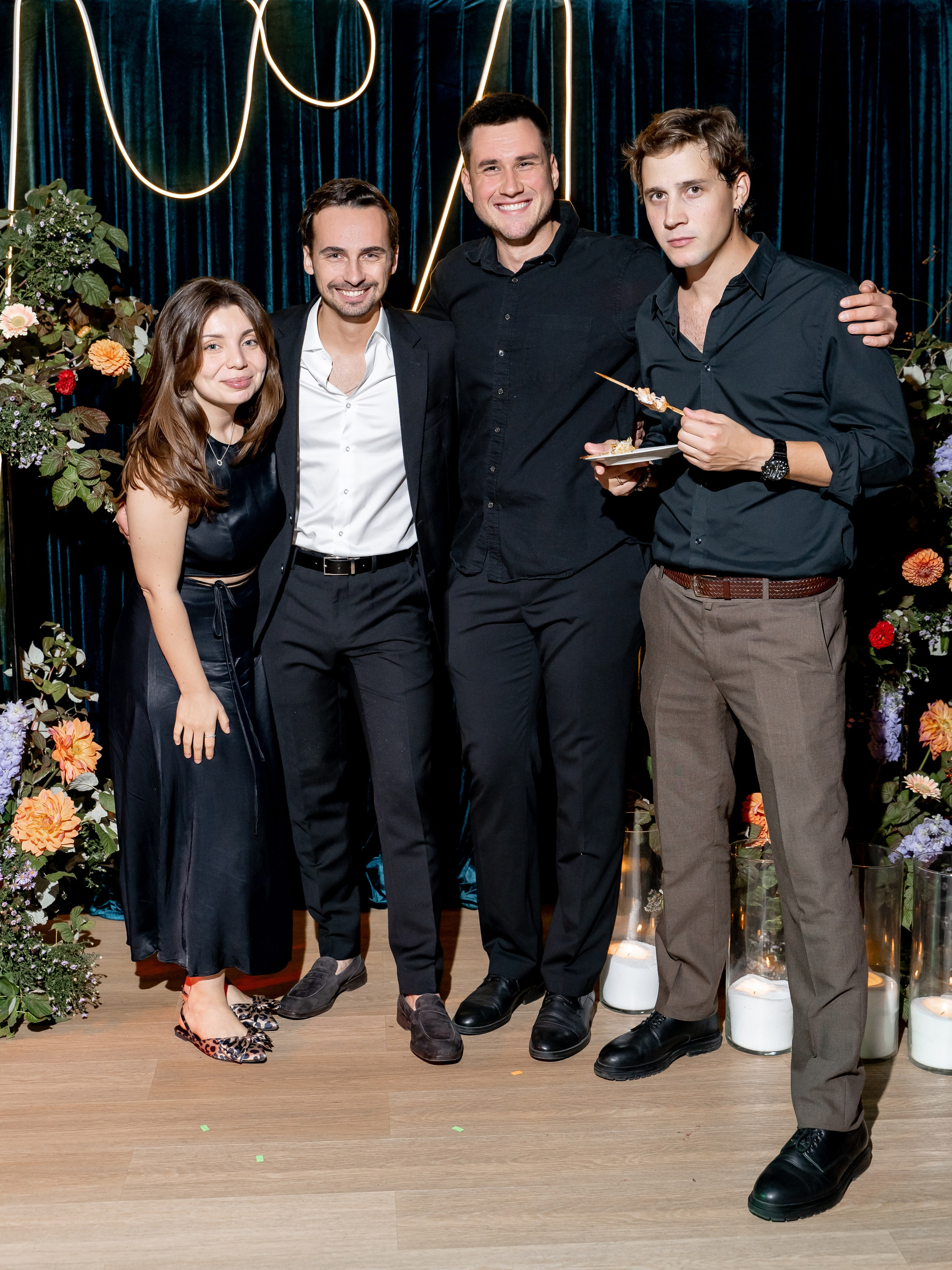 Репортаж мероприятия, репортажная съемка в Москве и Московской области, фотограф на мероприятие, фотосъемка юбилея, репортаж свадьбы, event, фотосессия на фотозоне, фотограф на юбилей, фотограф на день рождения, репортажный фотограф, съемка мероприятия, съемка на фотозоне, фотограф на корпоратив, фотограф на свадьбу, фотограф на детский праздник, фотограф на выпускной. Свадебный репортаж в лофте.